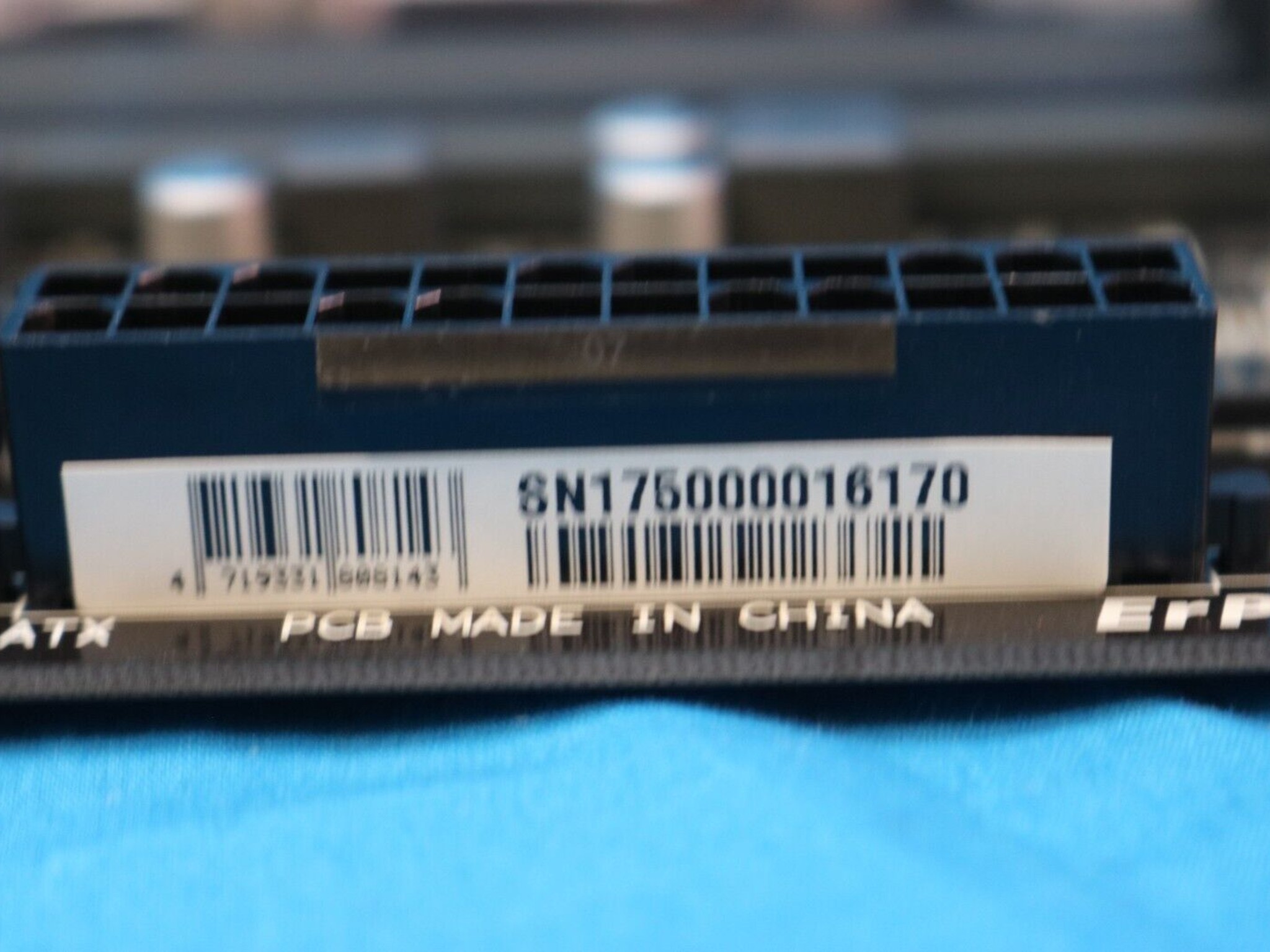 Gigabyte GA-Q170M-D3H-GSM Intel LGA1151/Socket H4 DDR4 mATX Motherboard & I/O