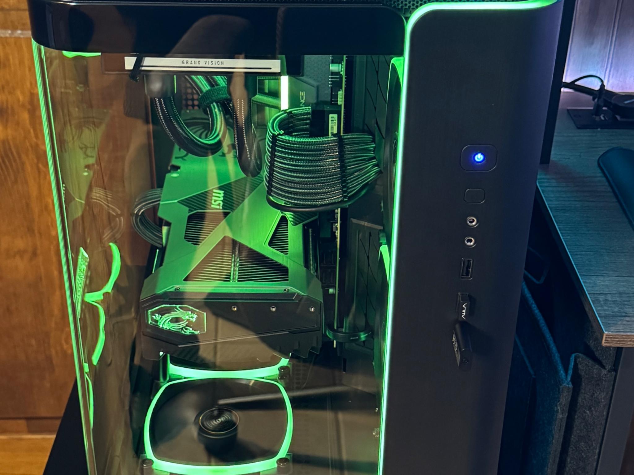 Custom Gaming PC MSI Vanguard 5070ti 16GB, Ryzen 7800x3d, MSI X870 Motherboard, 32GB DDR5. 1440p 4k