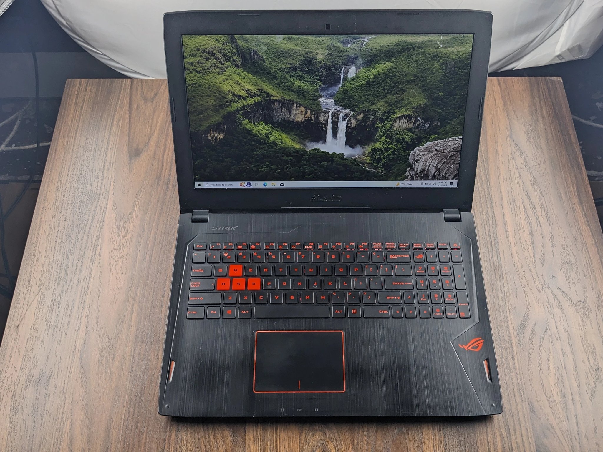 ASUS Gaming 15.6" GTX 1060, i7-7700HQ, 16GB 2400mhz, 1TB NVMe. Gaming Laptop