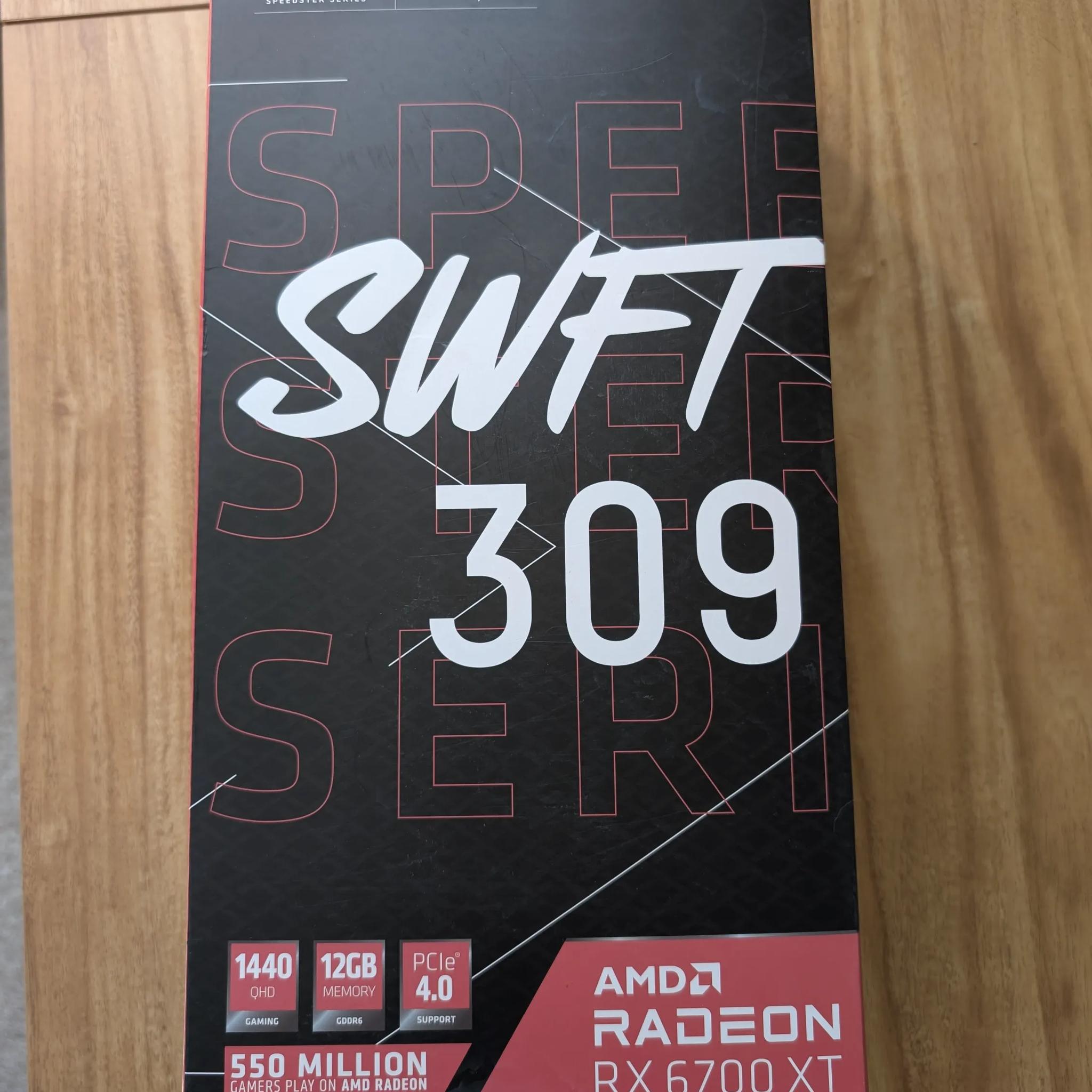 XFX Swift AMD Radeon RX 6700XT