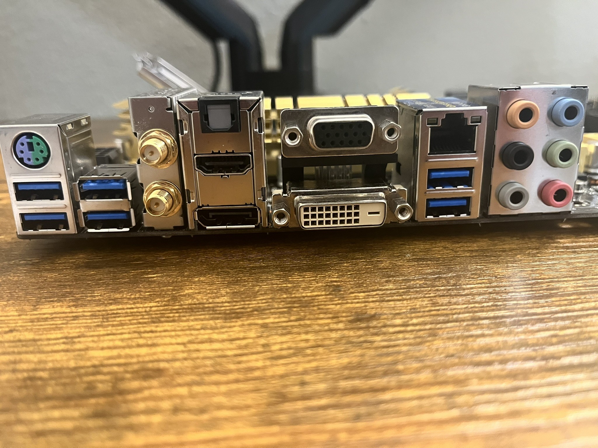 ASUS Z87 Pro (Intel LGA 1150) ATX motherboard