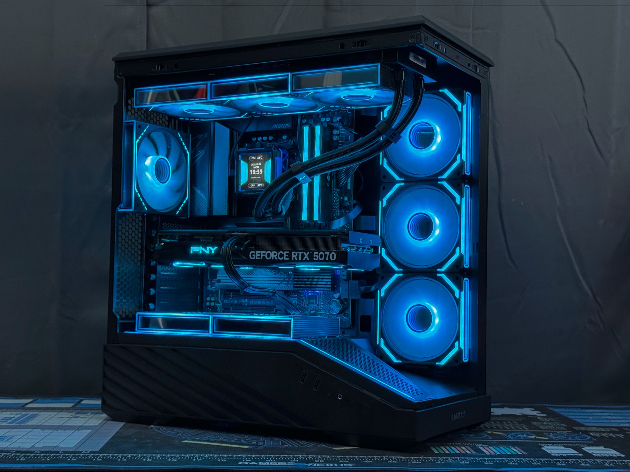 💙 Blue Beetle v2🪲 | RTX 5070, Ryzen 5 9600X, 32GB DDR5, 2TB SSD, Wifi