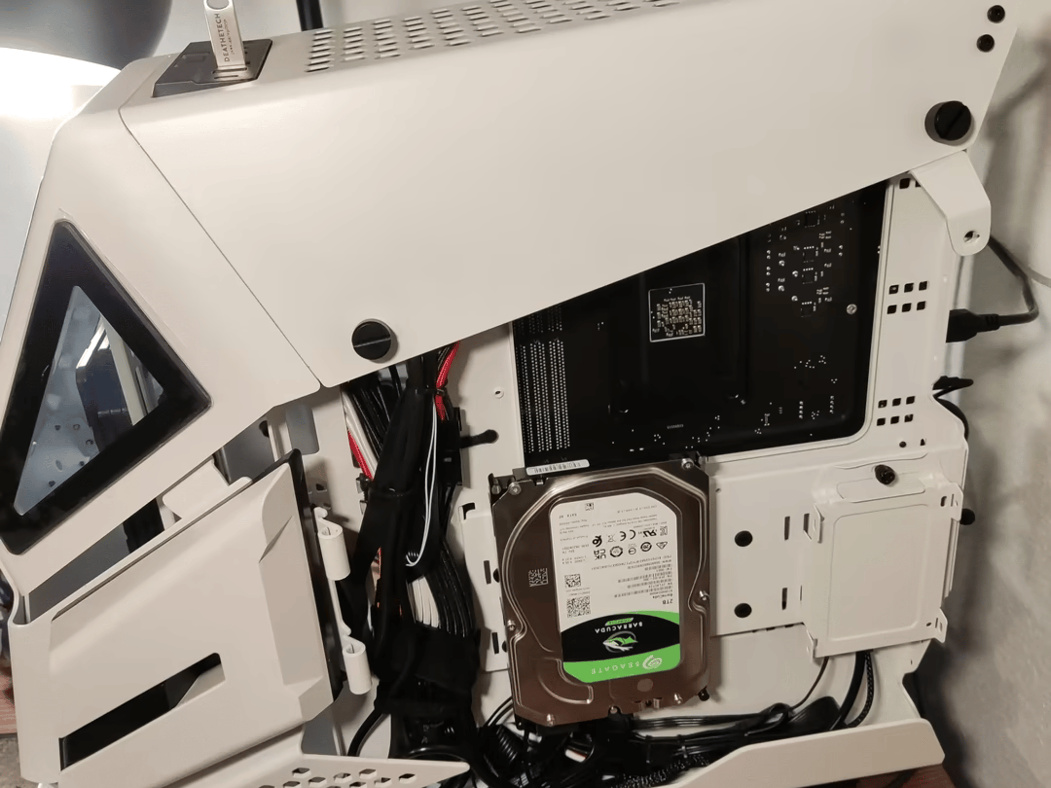 Helicopter, Helicopter! Custom Ryzen 5 3600/6600XT Build