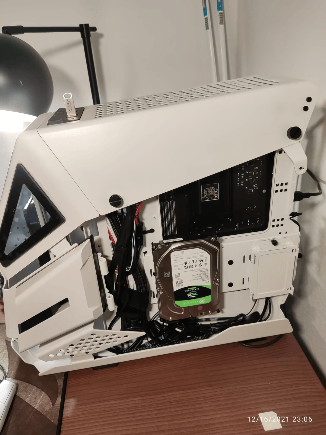 Helicopter, Helicopter! Custom Ryzen 5 3600/6600XT Build