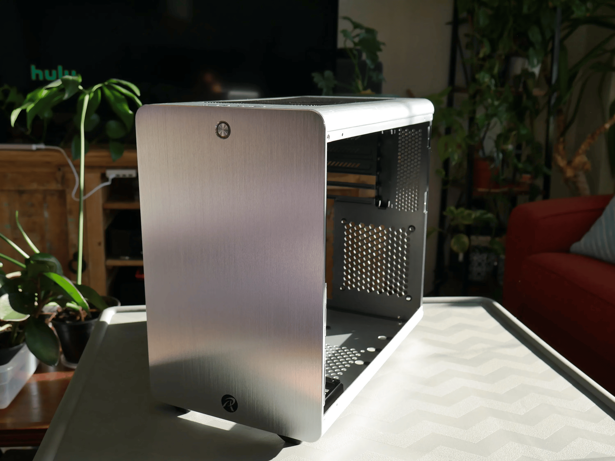 Raijinetek STYK Mini Tower Case- Silver