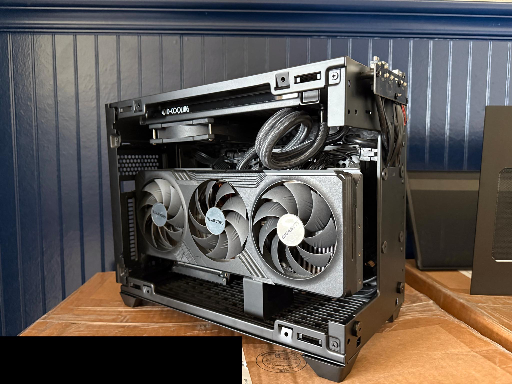 Ryzen 7 7700/ Radeon 7900XTX/ 4TB SSD/ 32GB DDR5 RAM Mini-ITX SFF Gaming PC