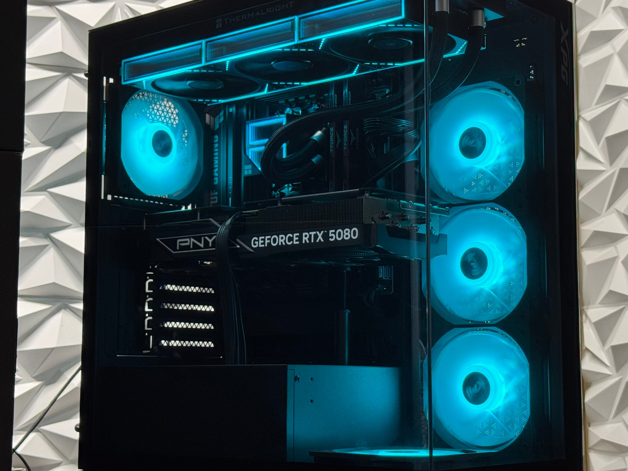 4k Gaming Pc / RTX 5080 / Ryzen 7 7800X3D / 32GB DDR5 Ram / 1TB SSD / New With Warranty