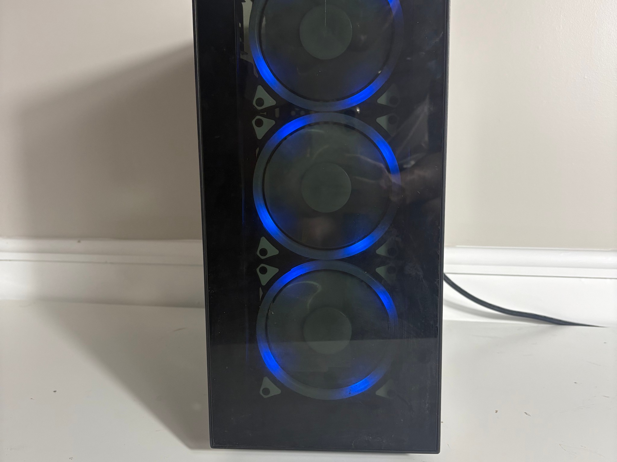 iBuyPower Gaming PC - Intel Core i5 9400F, GTX 1660, 16GB DDR4, 512GB SSD
