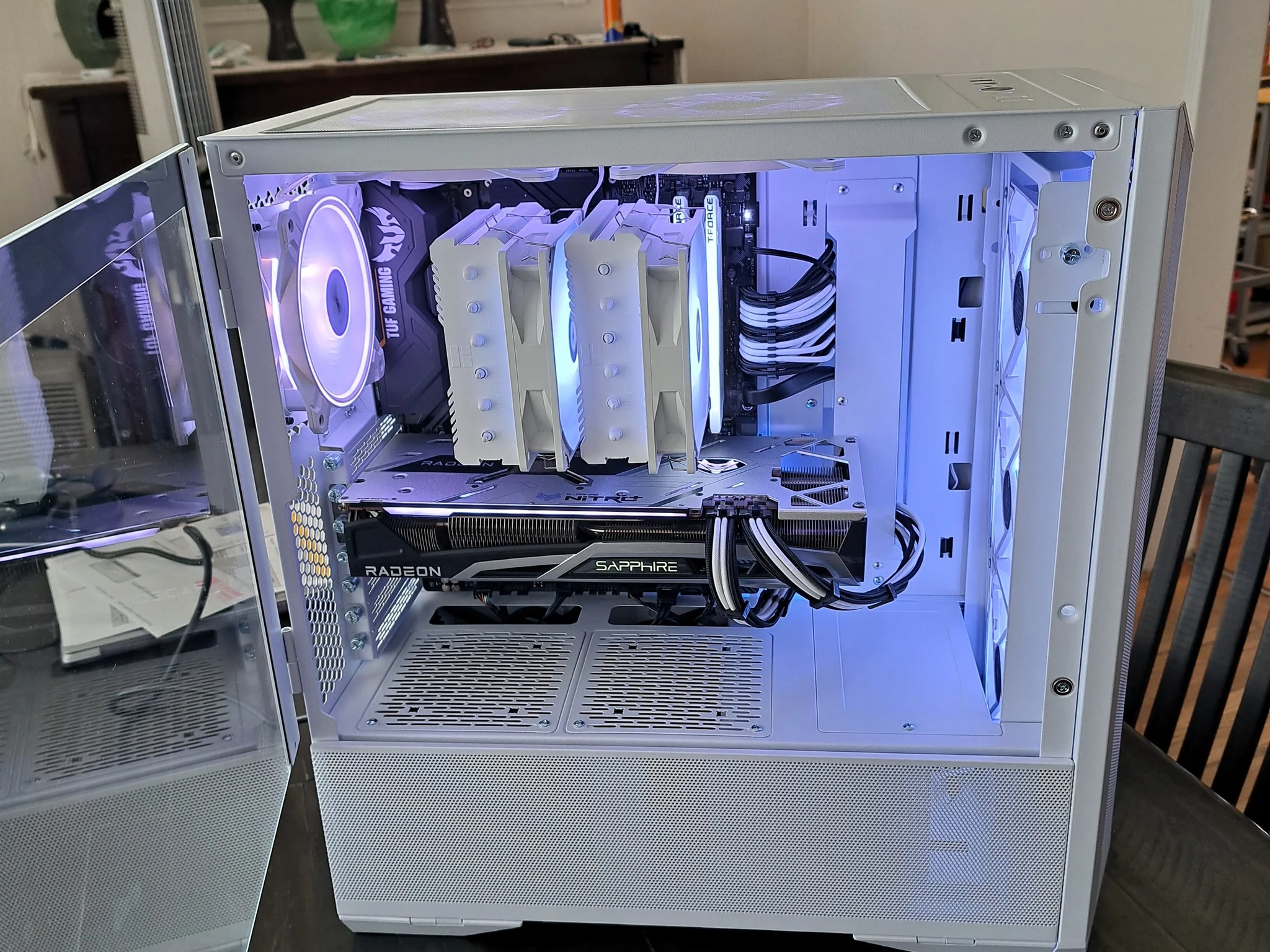 |🍪The Oreo🍪| Mid-High End Gaming PC