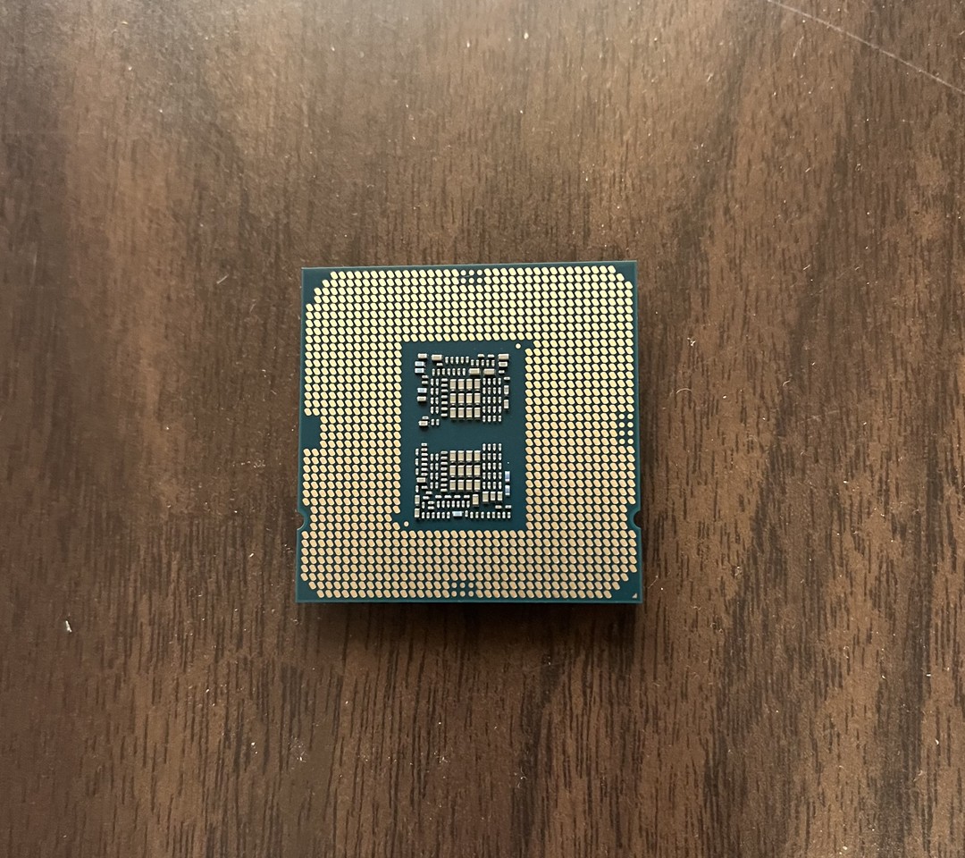 I9-10850K | 10-Core / 20-Thread | | Jawa