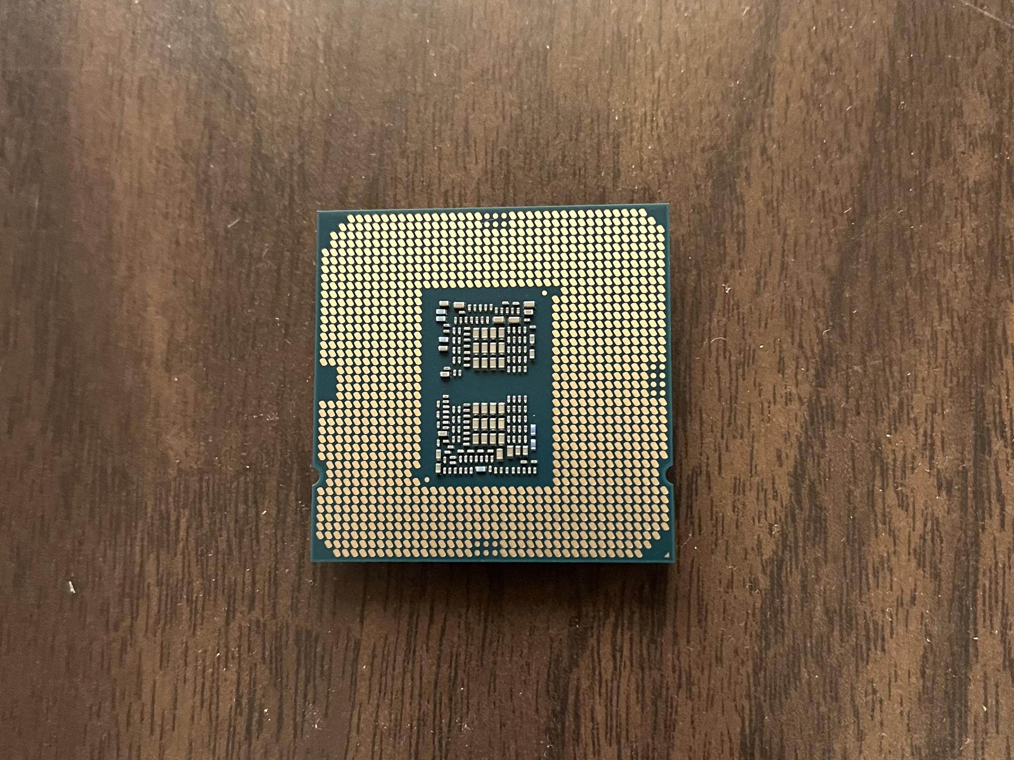 I9-10850K | 10-Core / 20-Thread |