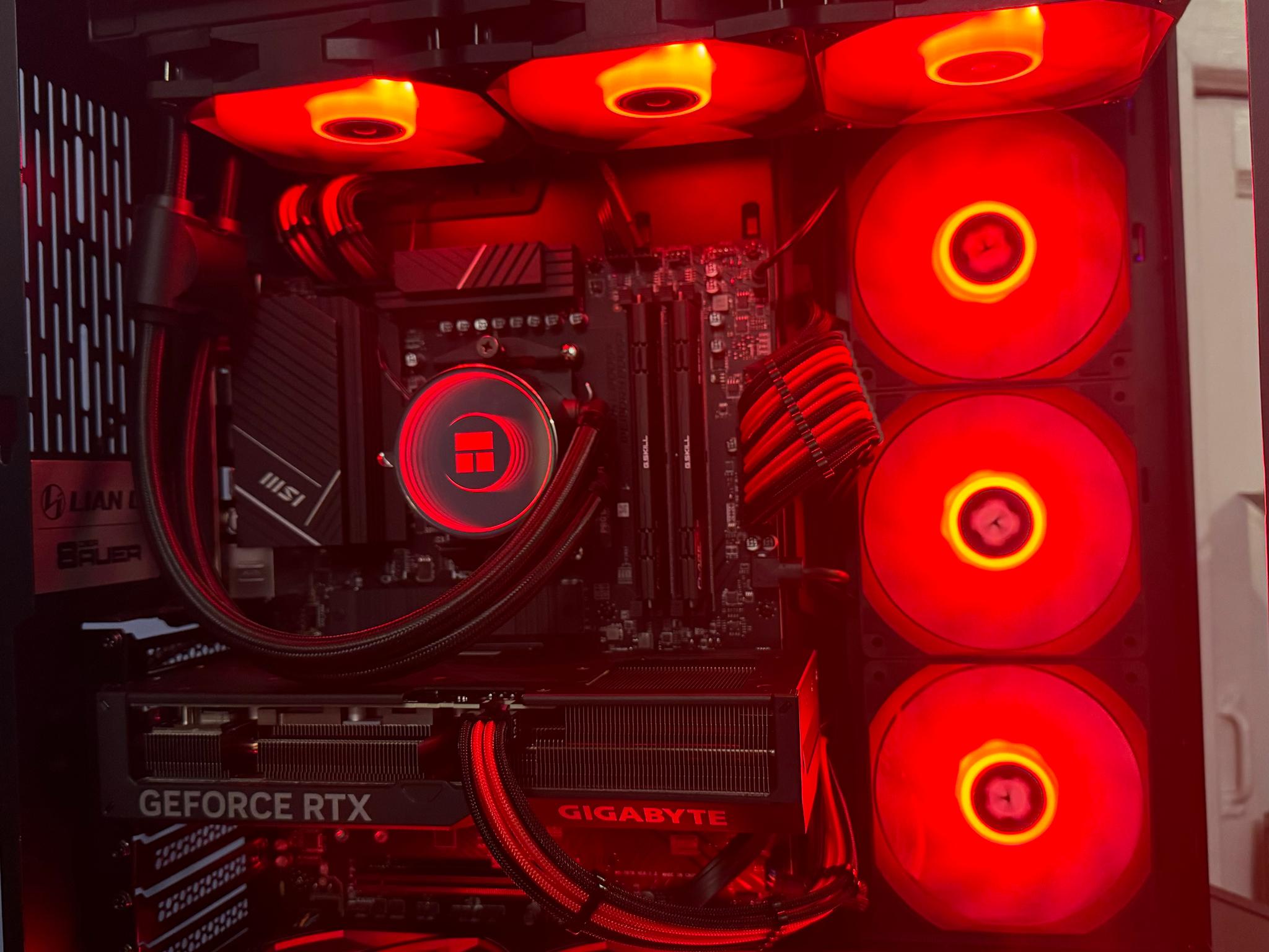 🔴⚫️Black Box⚫️🔴 RTX 4070 | Ryzen 7 7700X | 32GB DDR5 | 1TB SSD