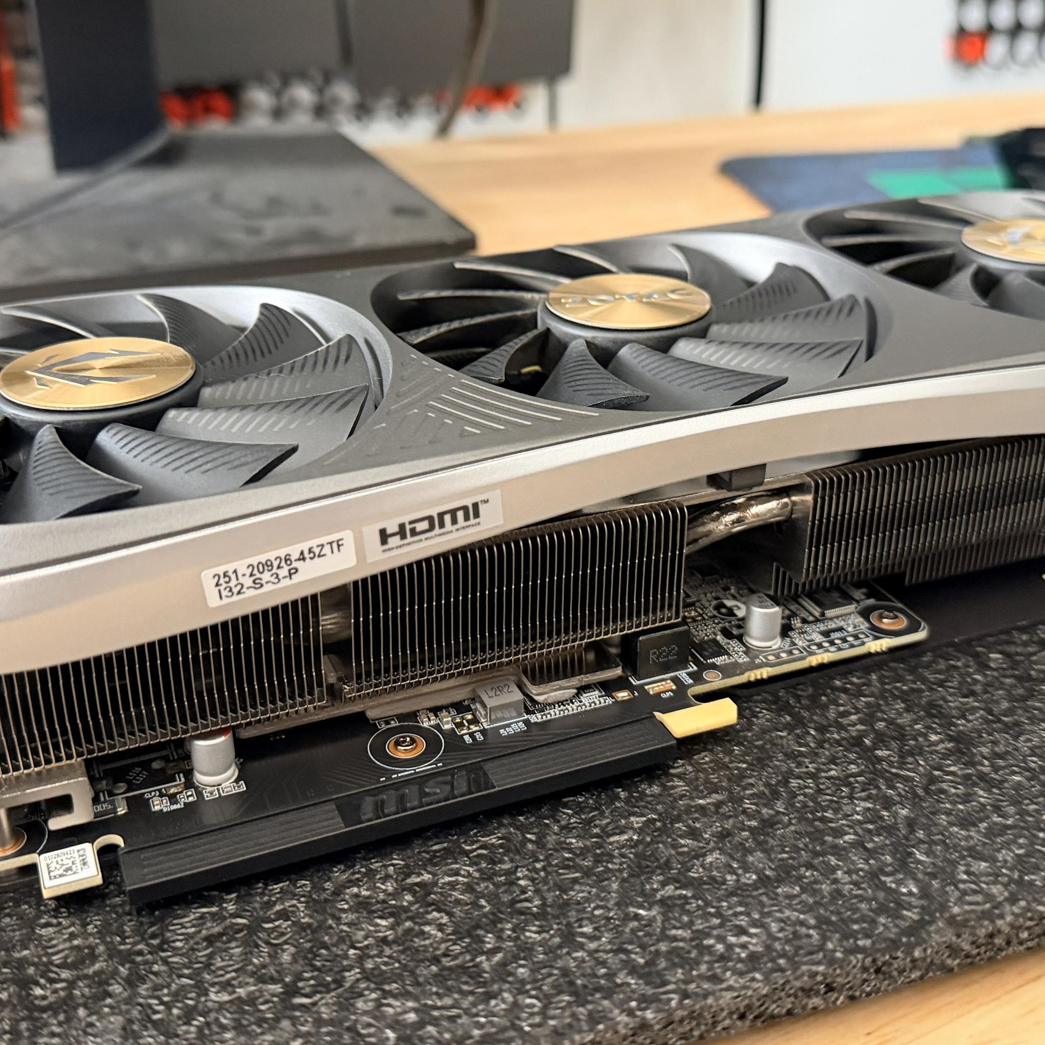 ZOTAC GAMING GeForce RTX 4070 Ti Trinity OC