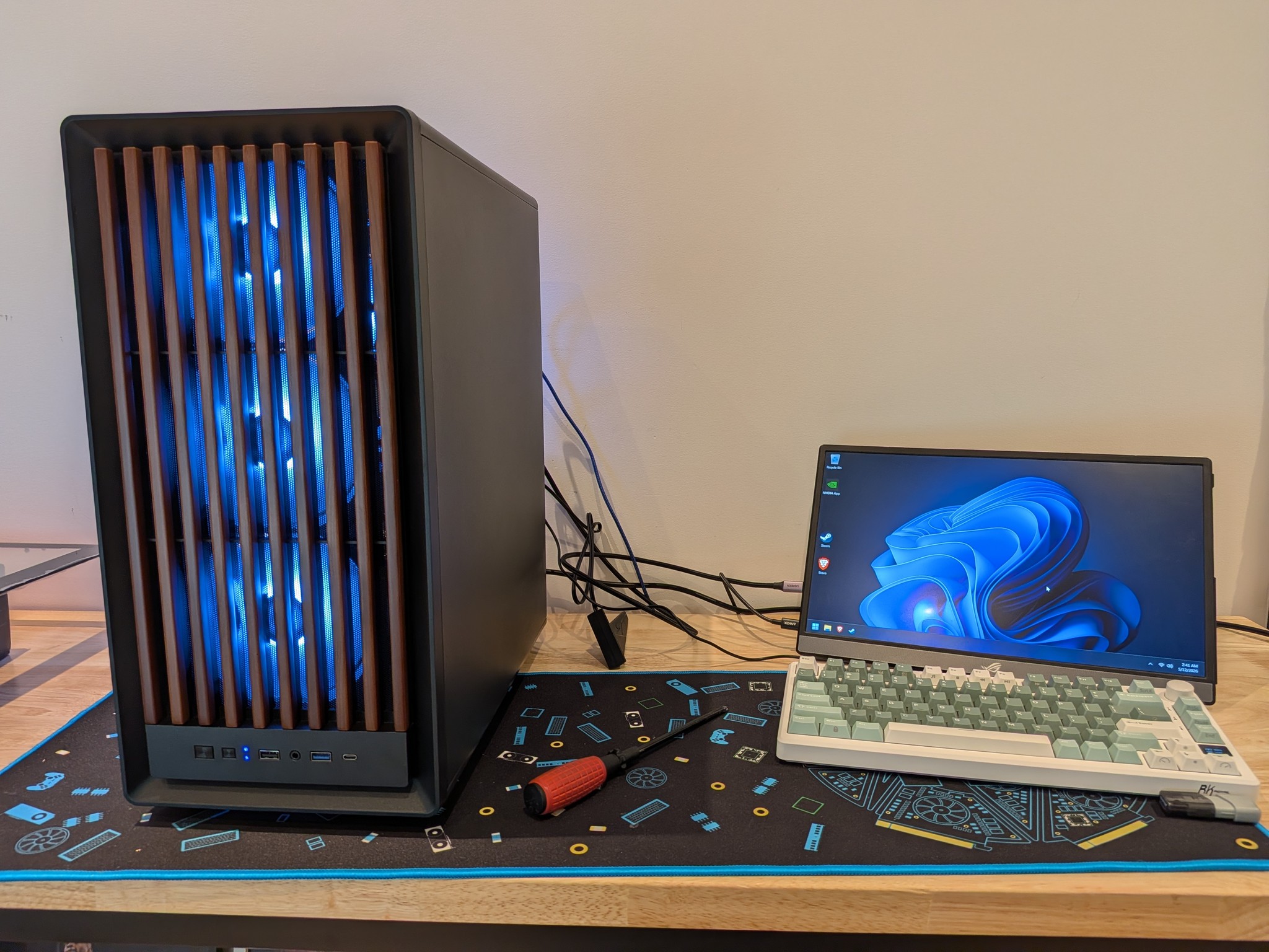 1440p Forest X3D - RTX 5070, Ryzen 7 7800X3D, 32 GB DDR5 RAM, 2 TB Gen 4 NVME, RGB, Liquid Cooled