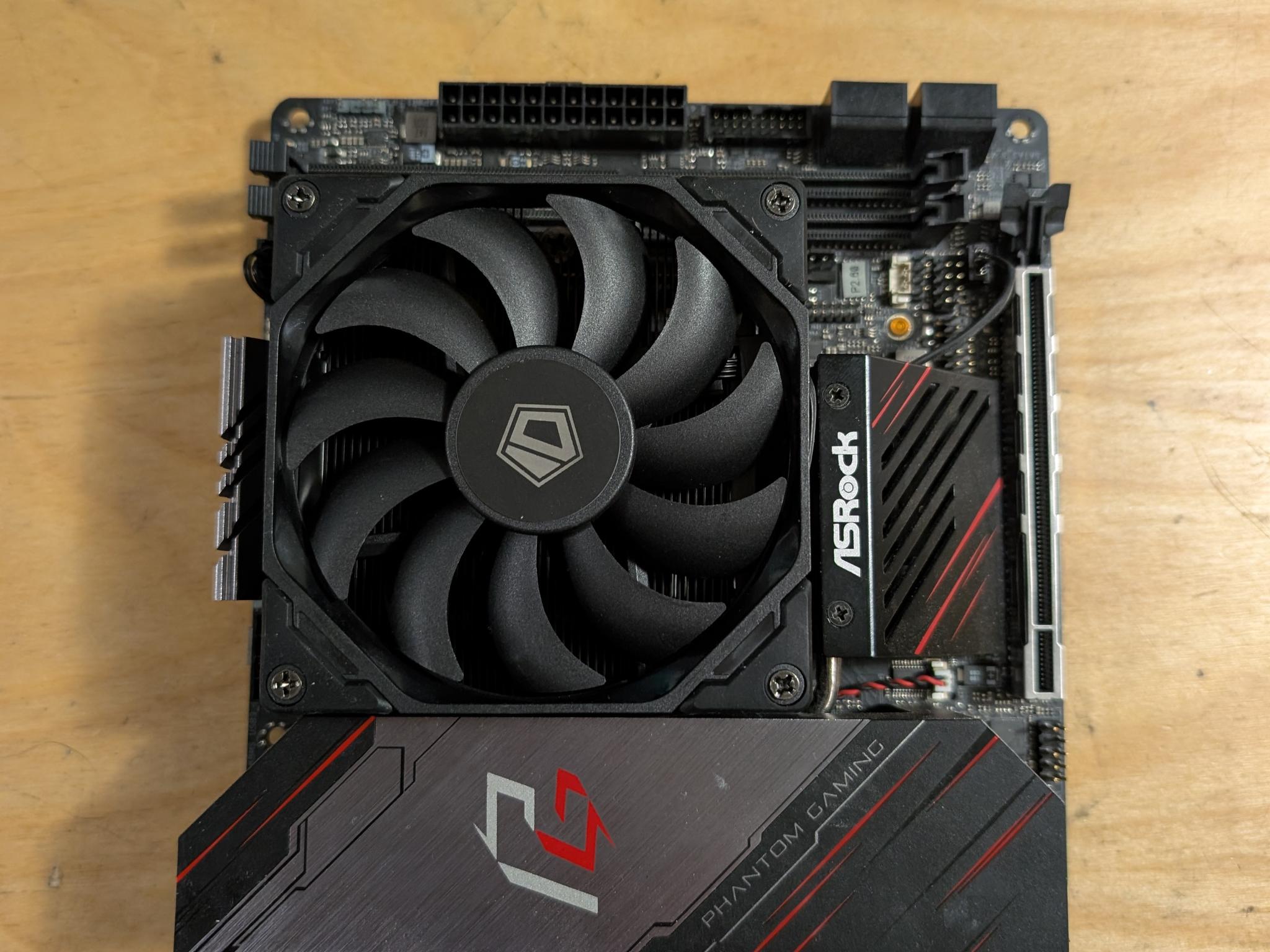 AsRock X570 itx / AMD Ryzen 3 3200G / CPU cooler