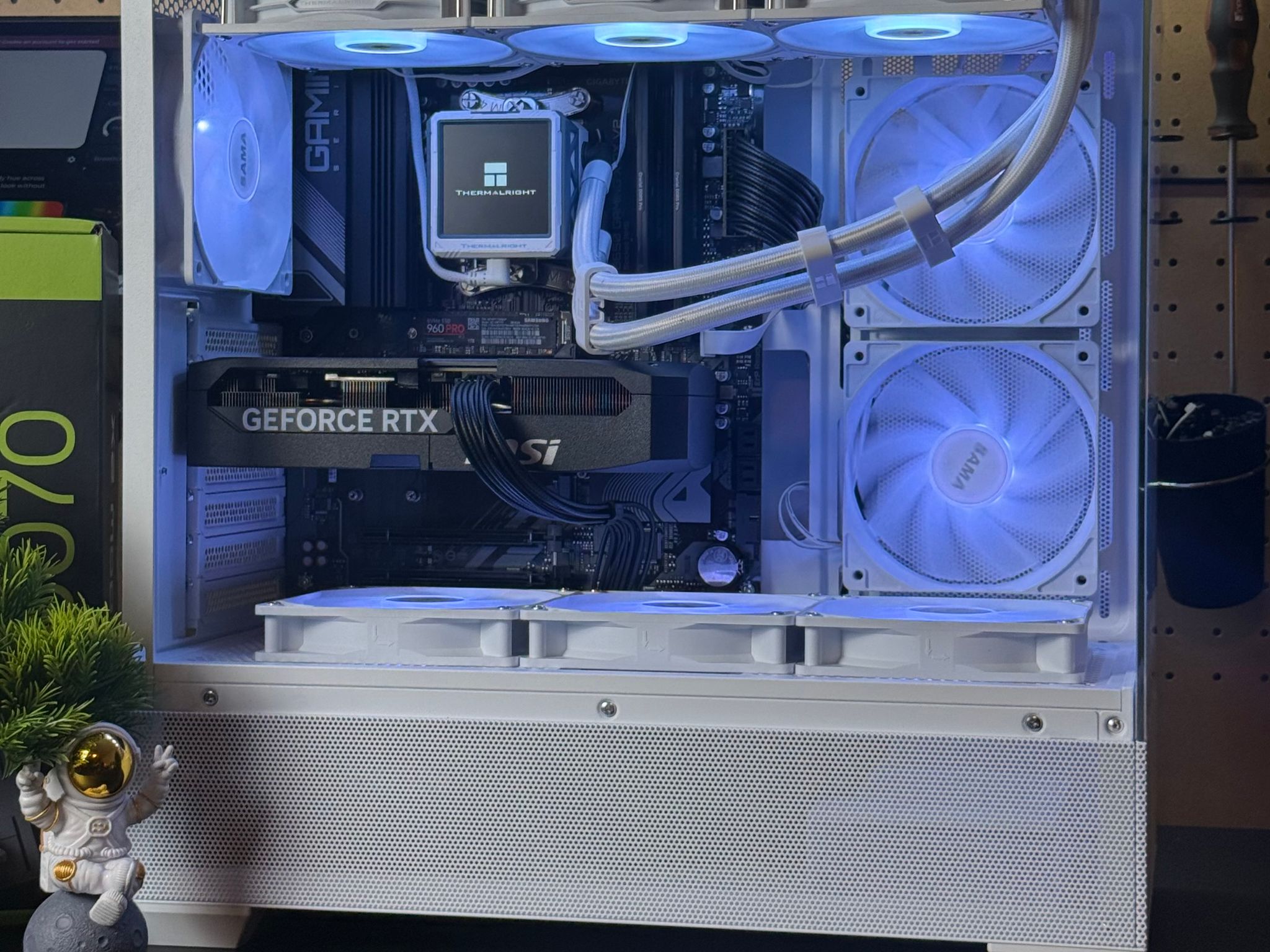 1440P Gaming PC | RTX 5070 | Ryzen 7 7800x3D | 32GB DDR5 | 1TB | Windows 11