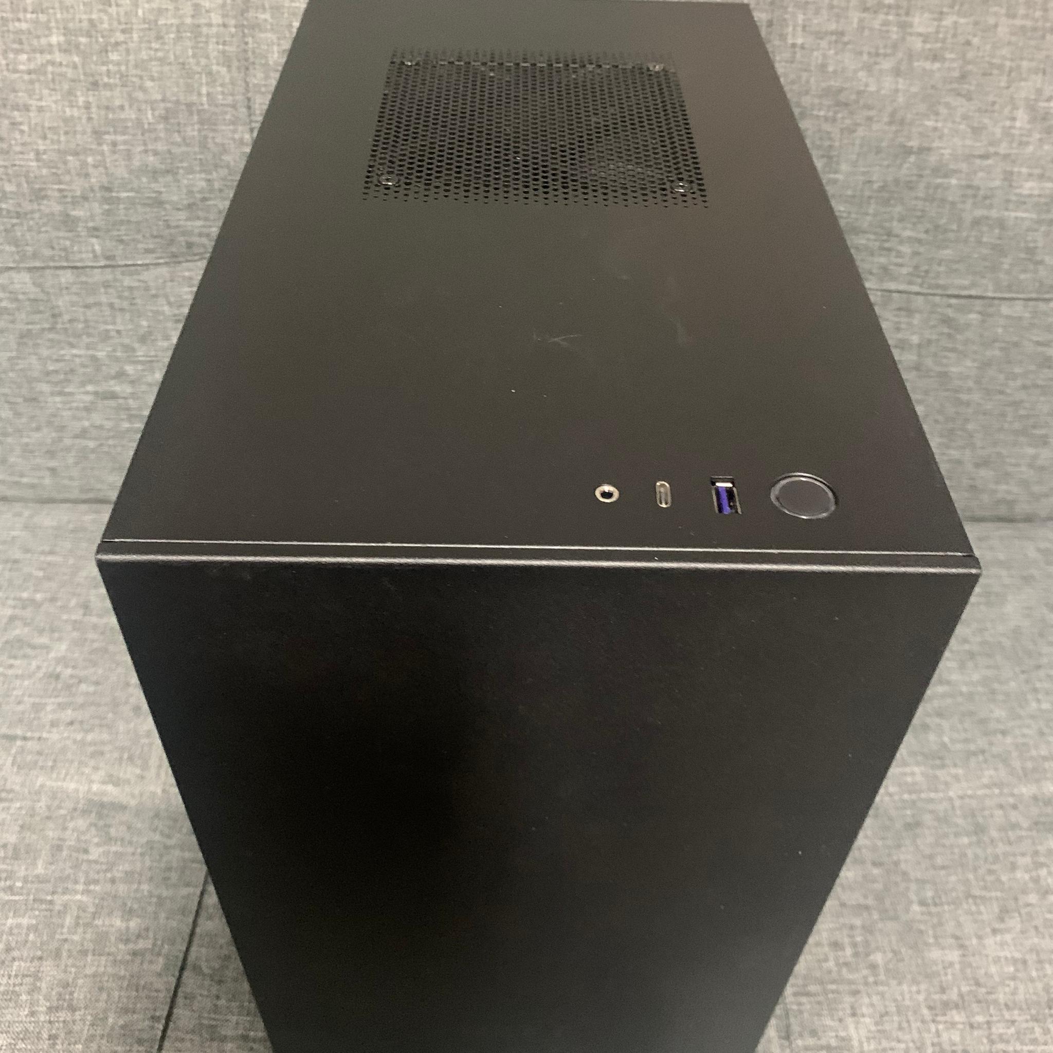 NZXT H210i Mini ITX Case (NEW)