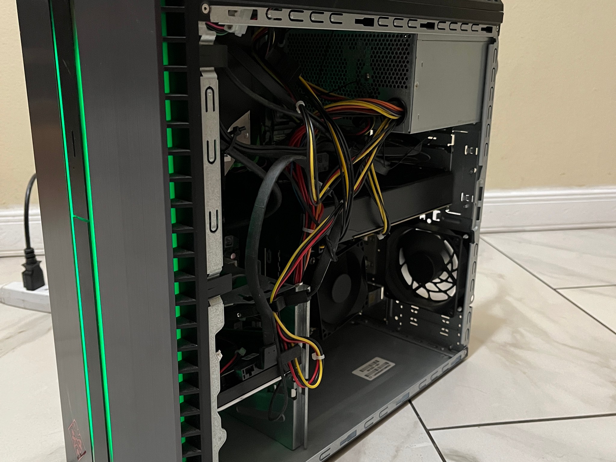 🟢🔥Budget HP OMEN Gaming PC - GTX 1060 3GB, Intel i5-7400, 12GB DDR4 RAM, 1.2TB Storage w/ Wi-Fi