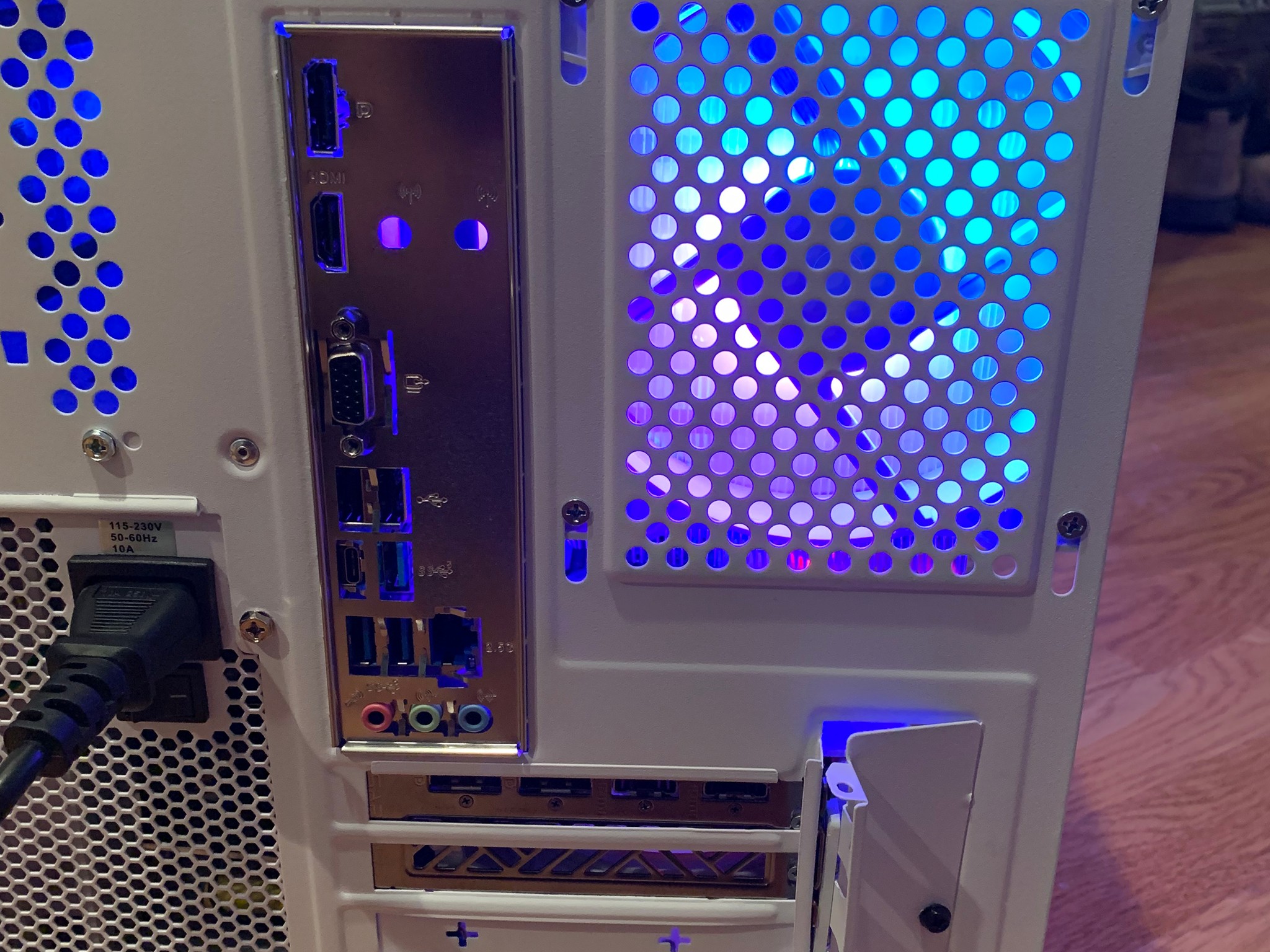 NEW RX 7700 XT i5 12600KF 32GB DDR5 1440p GAME/STREAMING PC 1000GB SSD WHITE ARGB WINDOWS 10 CUSTOM