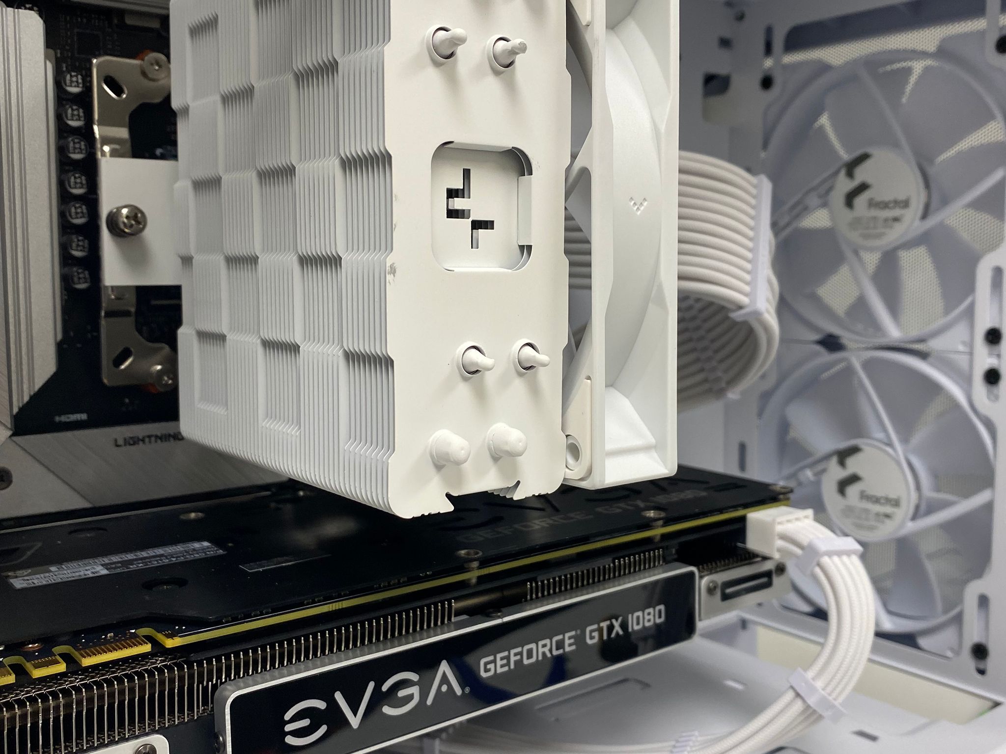 Ryzen 5 5600GT + **GTX 1080** -Frostbite Warrior 🧊🔥