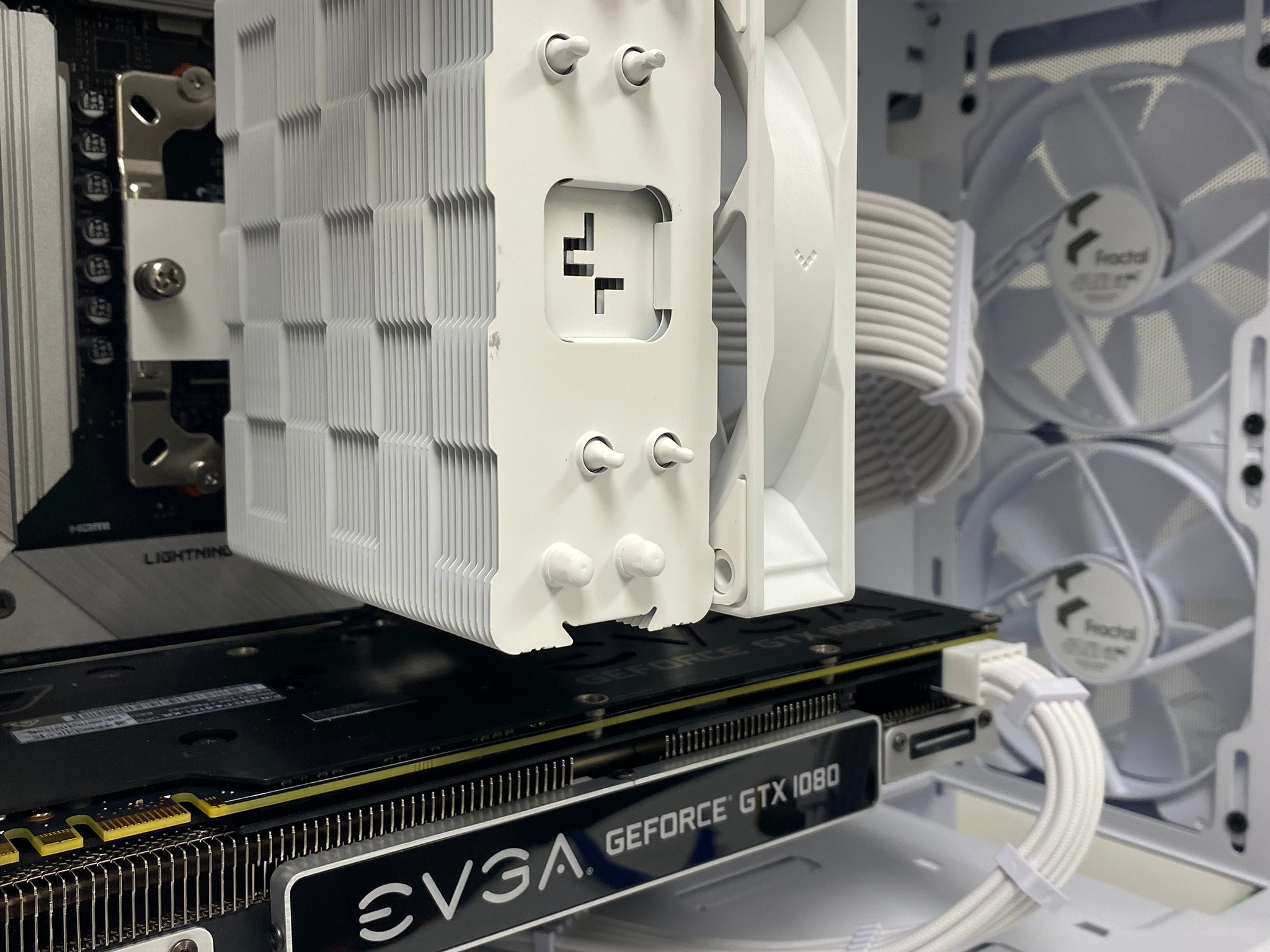 Ryzen 5 5600GT + **GTX 1080** -Frostbite Warrior 🧊🔥