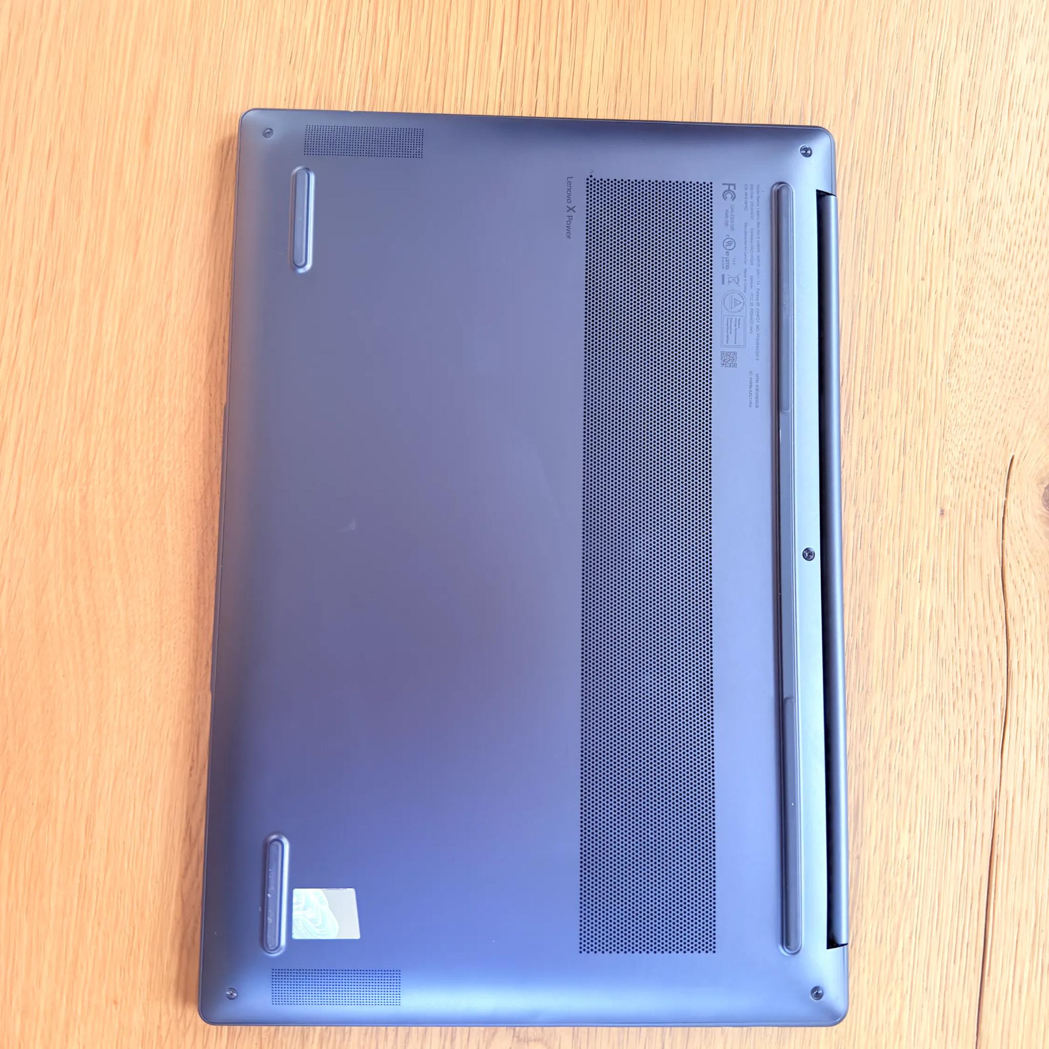 LIKE NEW! Lenovo Slim Pro 9i 14"
