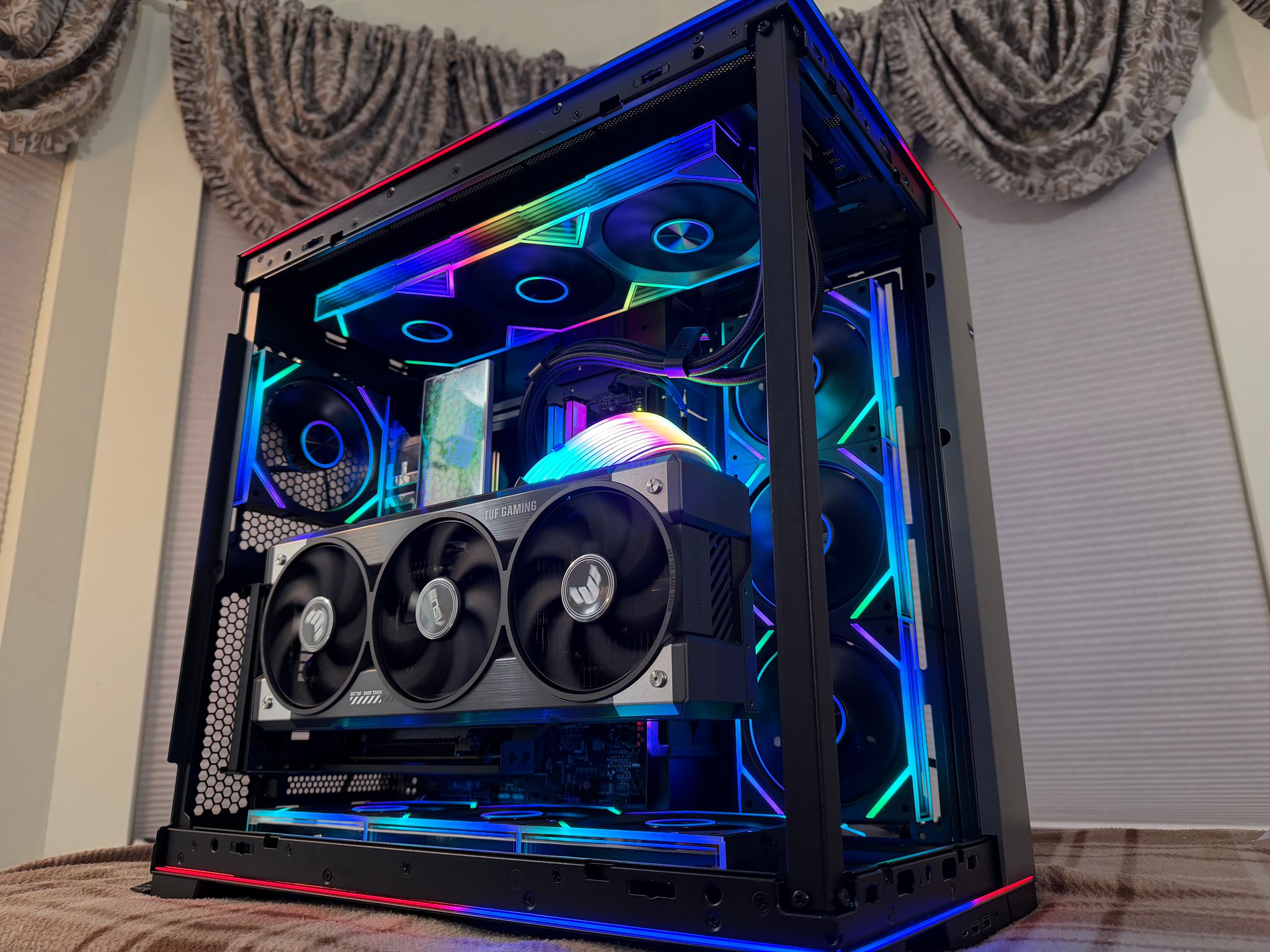 👑 APEX MIRRORSTORM SHOWCASE— 9950X3D | RTX 5080 | 32GB 8000mhz| 2tb 990 pro| 1000w PSU |