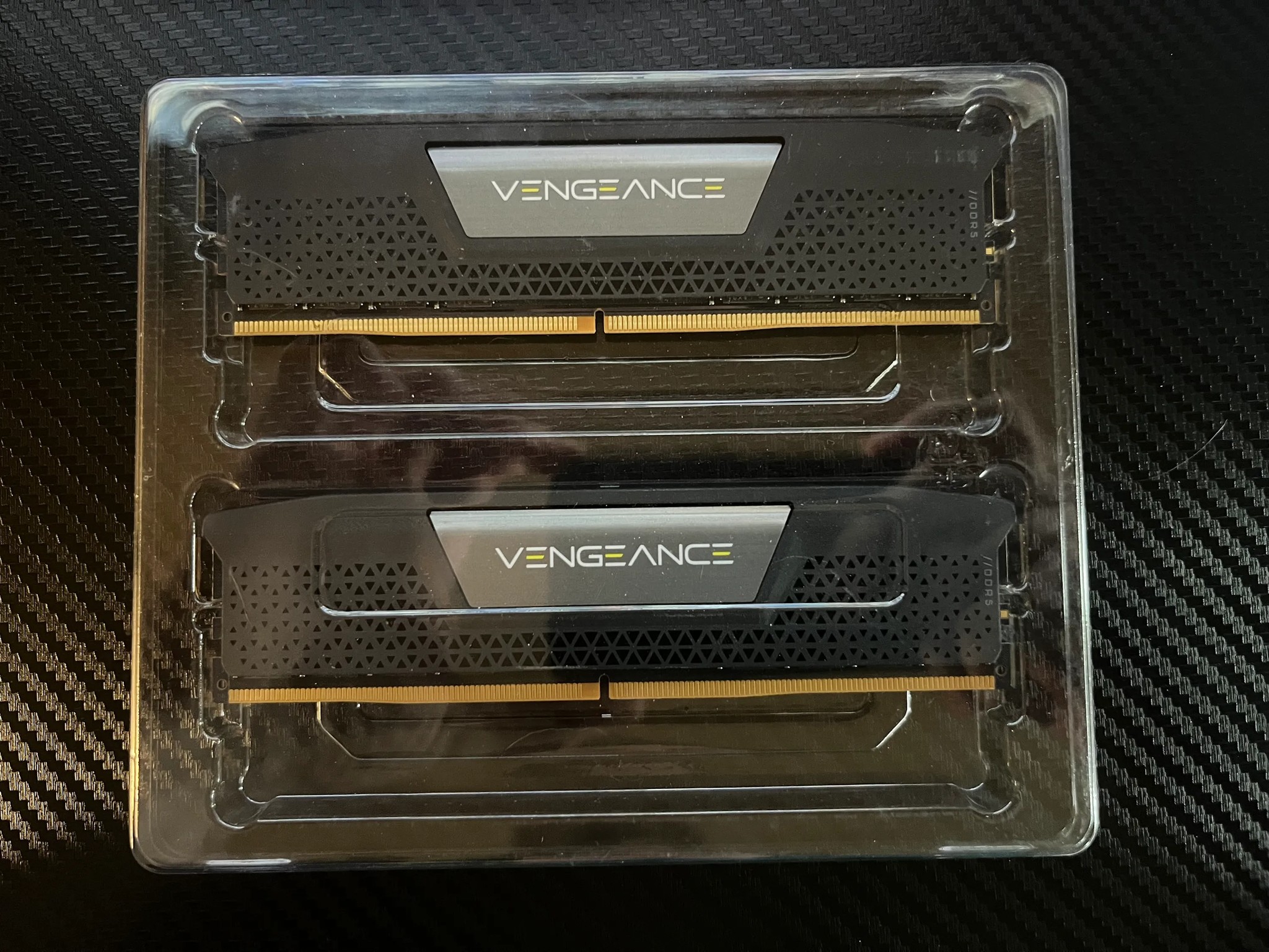 Corsair Vengeance DDR5 - 64GB 5600MHz - CL40-40-40-77 - (CMK64GX5M2B5600C40)