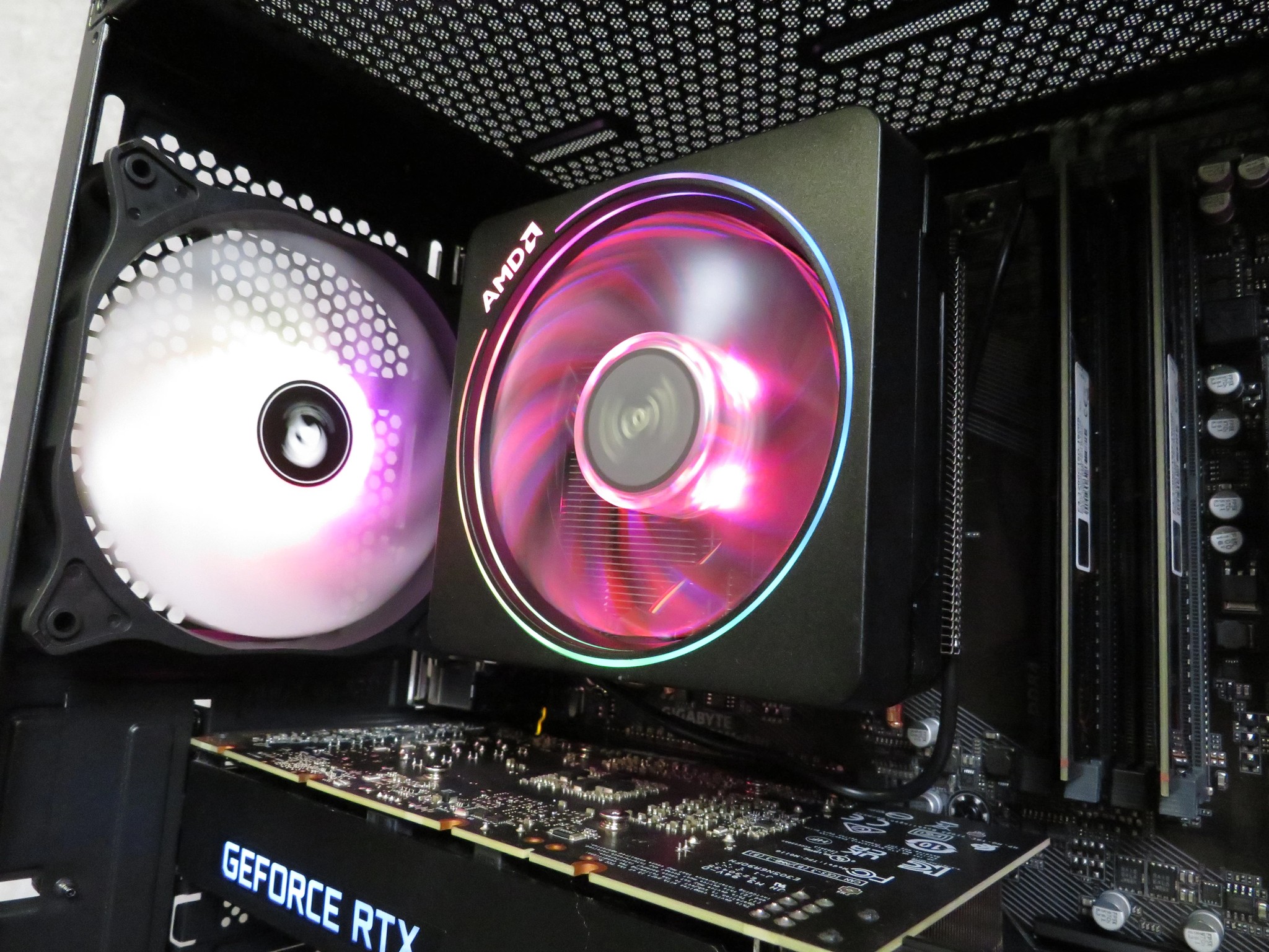 Mid Range MASTER! RTX 3060 12 GB + Ryzen 5 5500 + 16 GB DDR4 + 1 TB NVME