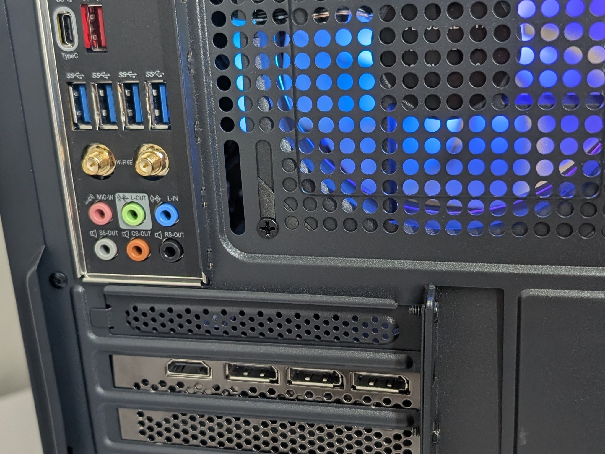RTX 3090 | RYZEN 5 7600X | 16GB DDR5 | 1TB NVME | 1000W PSU