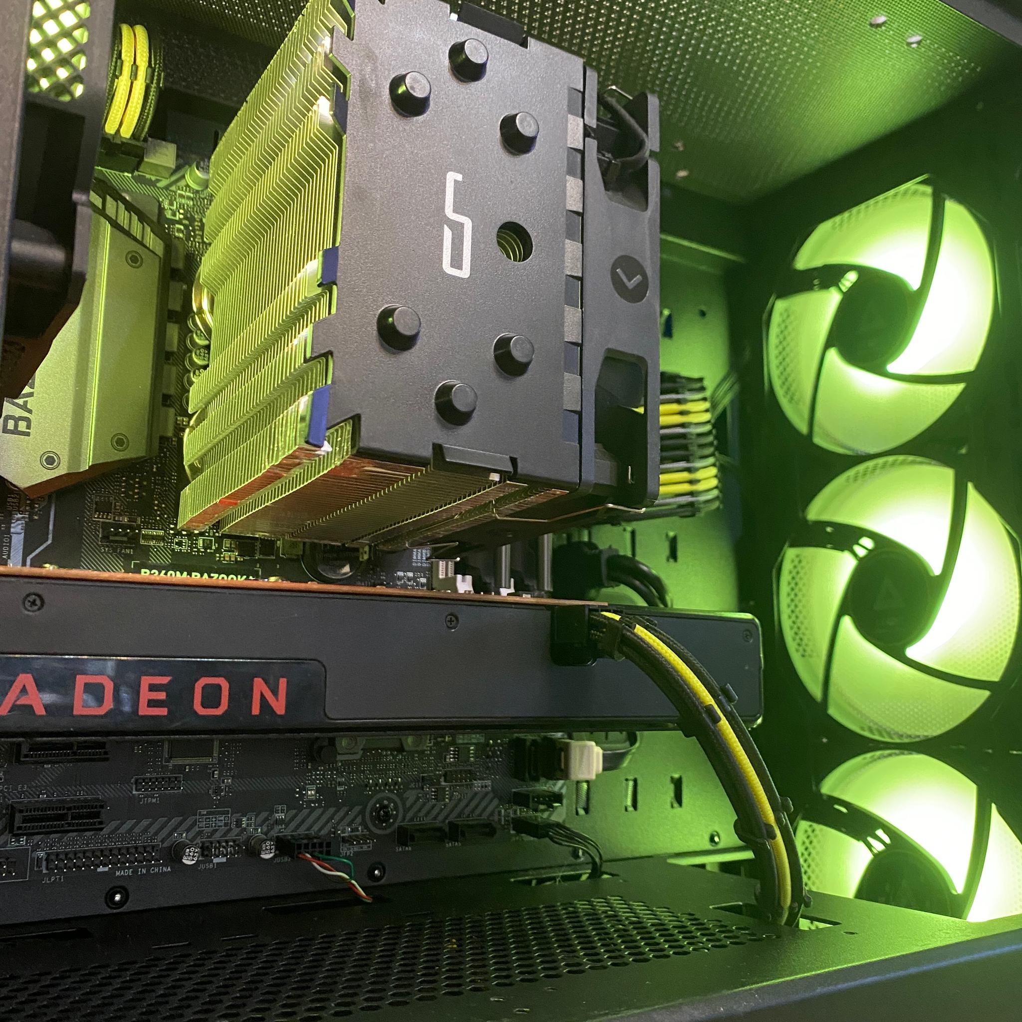 Raze | i5-8400 RX580 Gaming PC