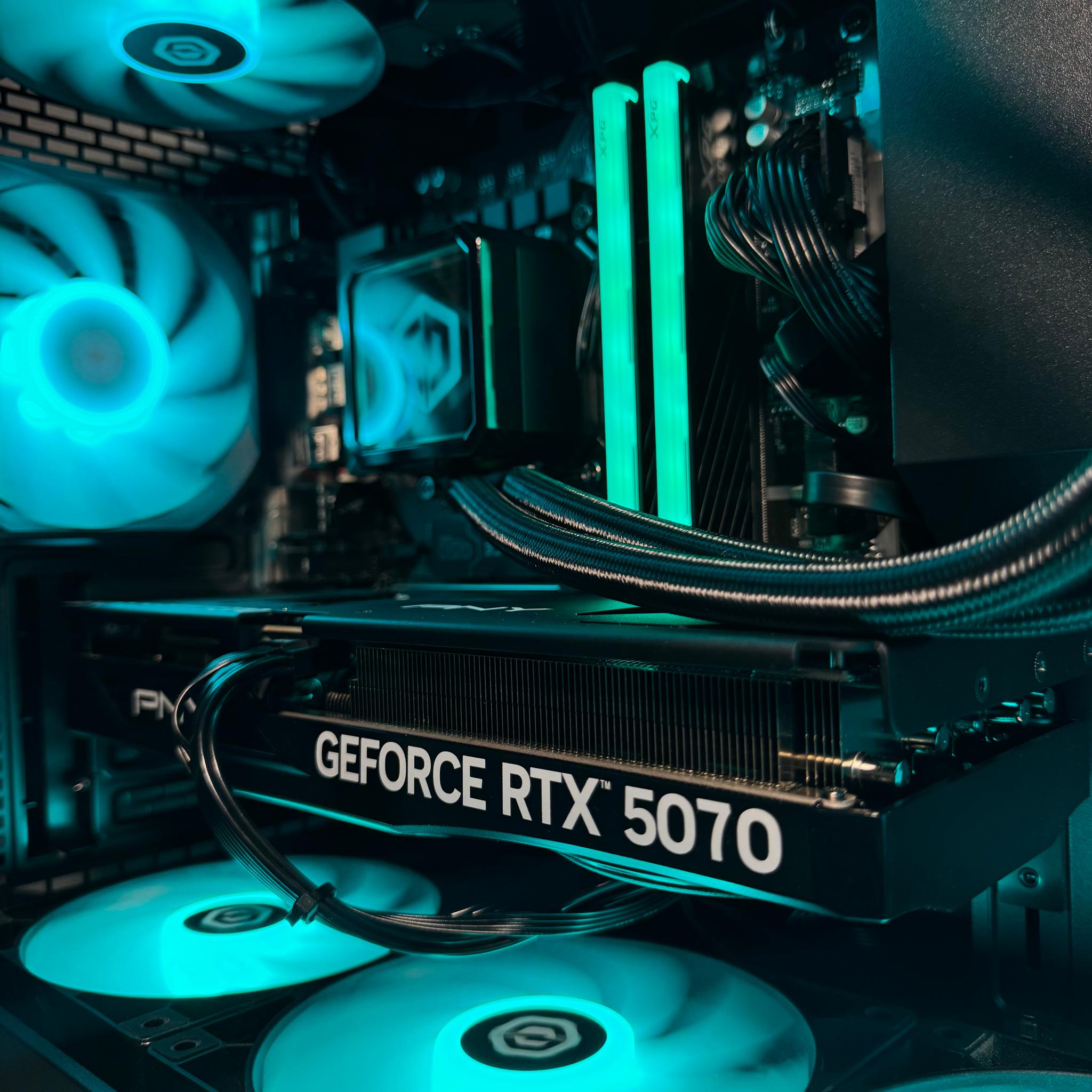RTX 5070 | Core i7-14700F | 32GB DDR5 6000MT/s | 2TB Storage | Free Shipping