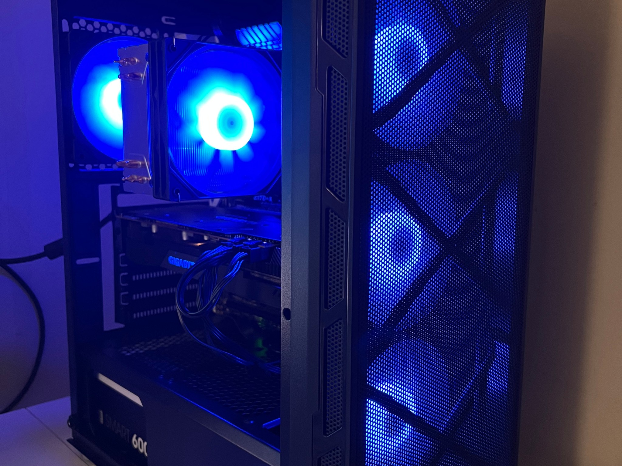 Gaming pc | Rx5700xt 8gb | i7 6700k 4.0ghz |16gb ddr4 3000mhz 1080p/1440p Performance mid-ranged