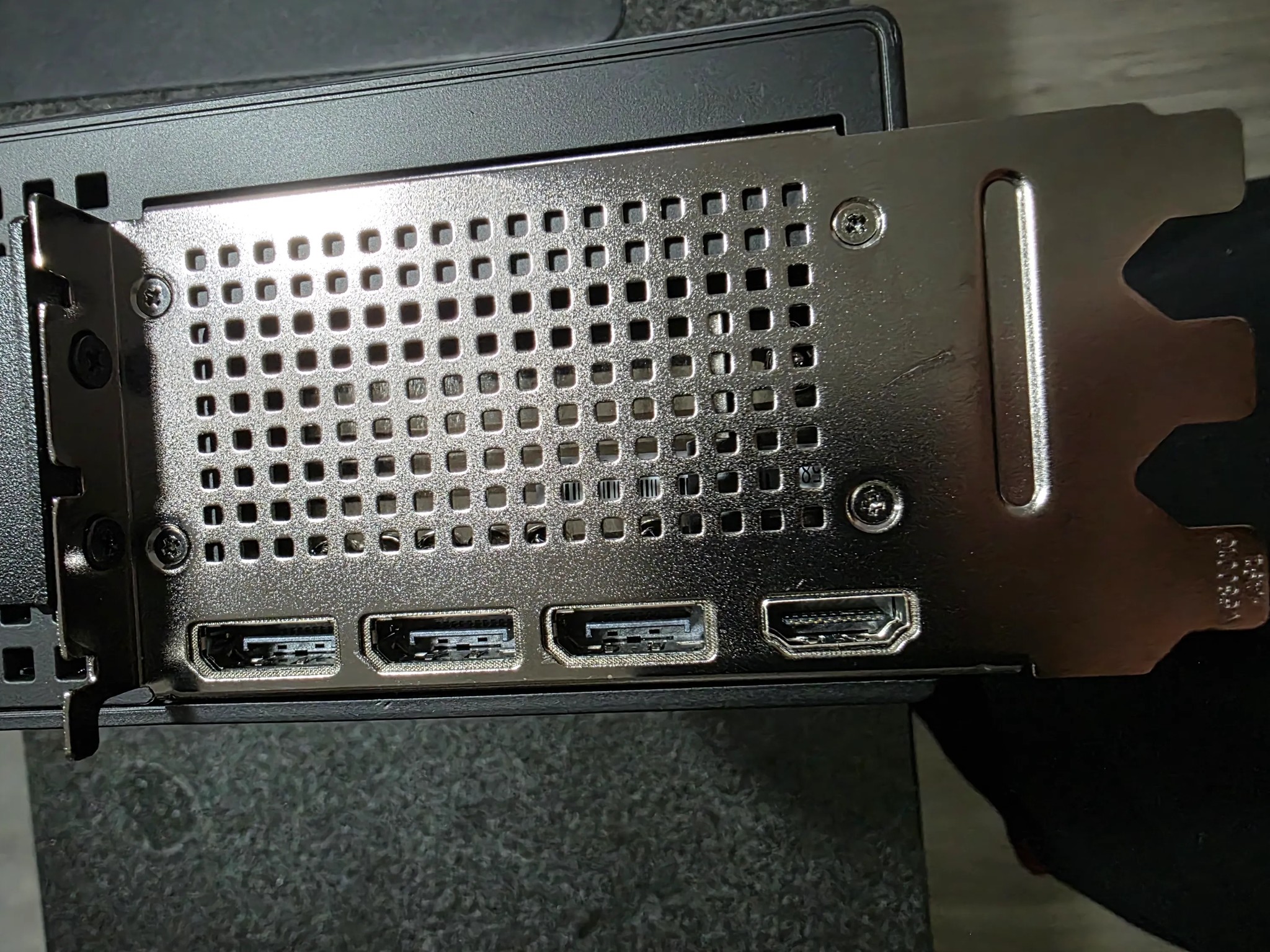 HP RTX 5090