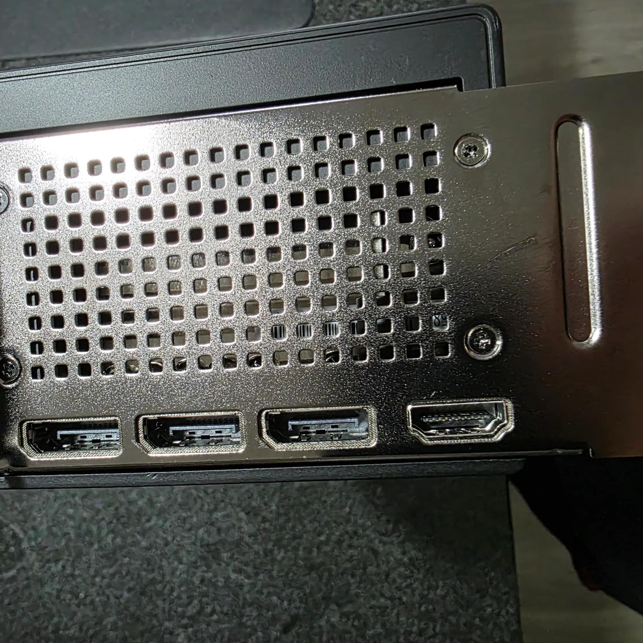 HP RTX 5090