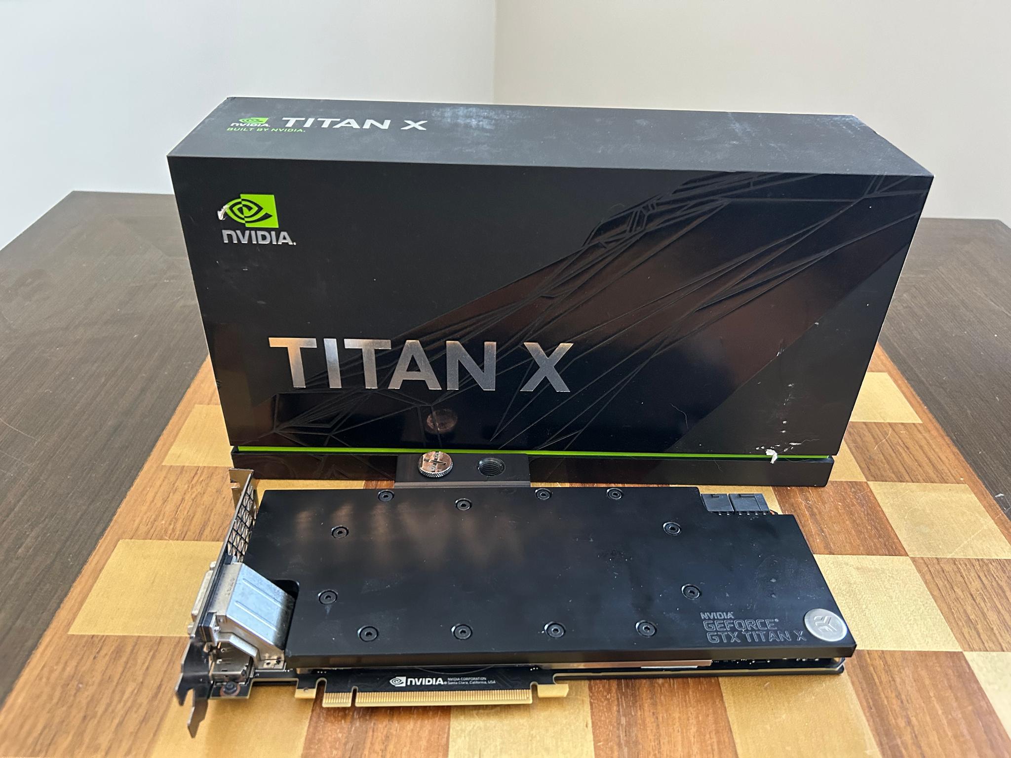 Nvidia GTX Titan X (Pascal) with Air Cooler and EK Waterblock!