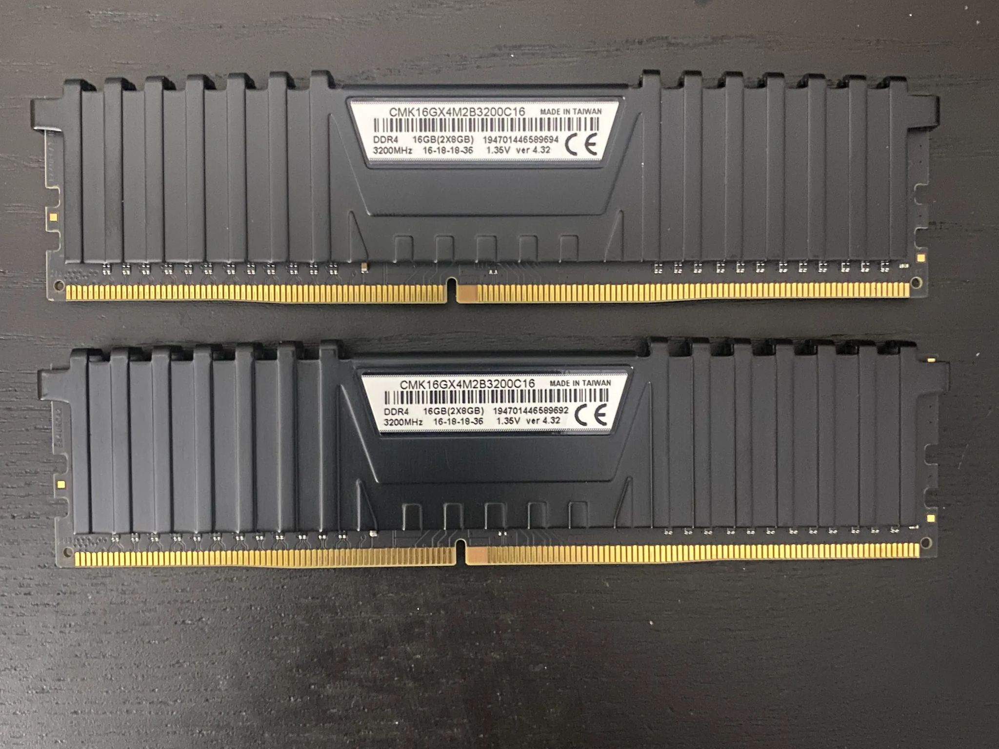 Used Corsair Vengeance LPX DDR4 16GB 3200MHz