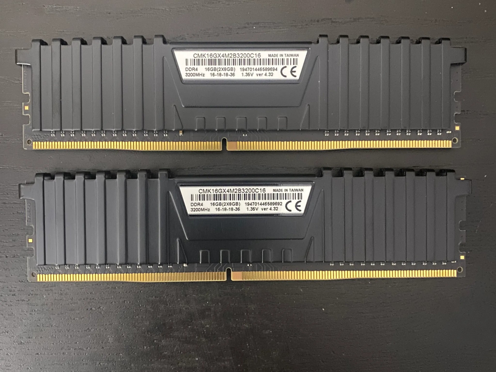 Used Corsair Vengeance LPX DDR4 16GB 3200MHz