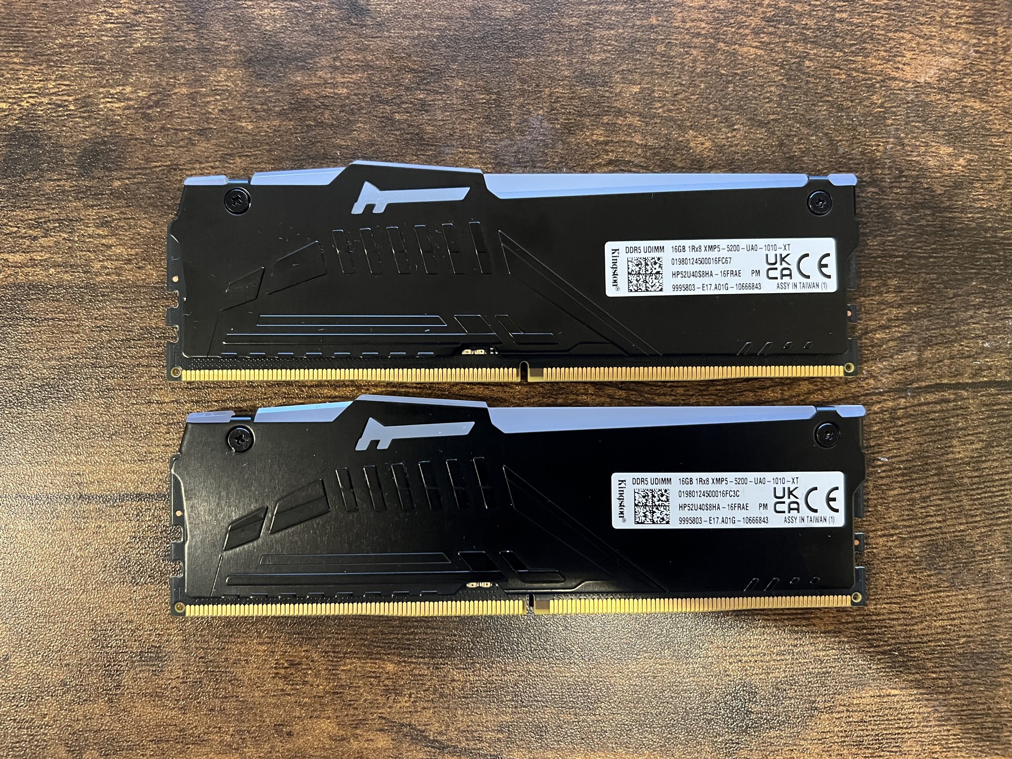 32GB DDR5-5200MHz CL40 RGB Kingston FURY Beast RAM Memory