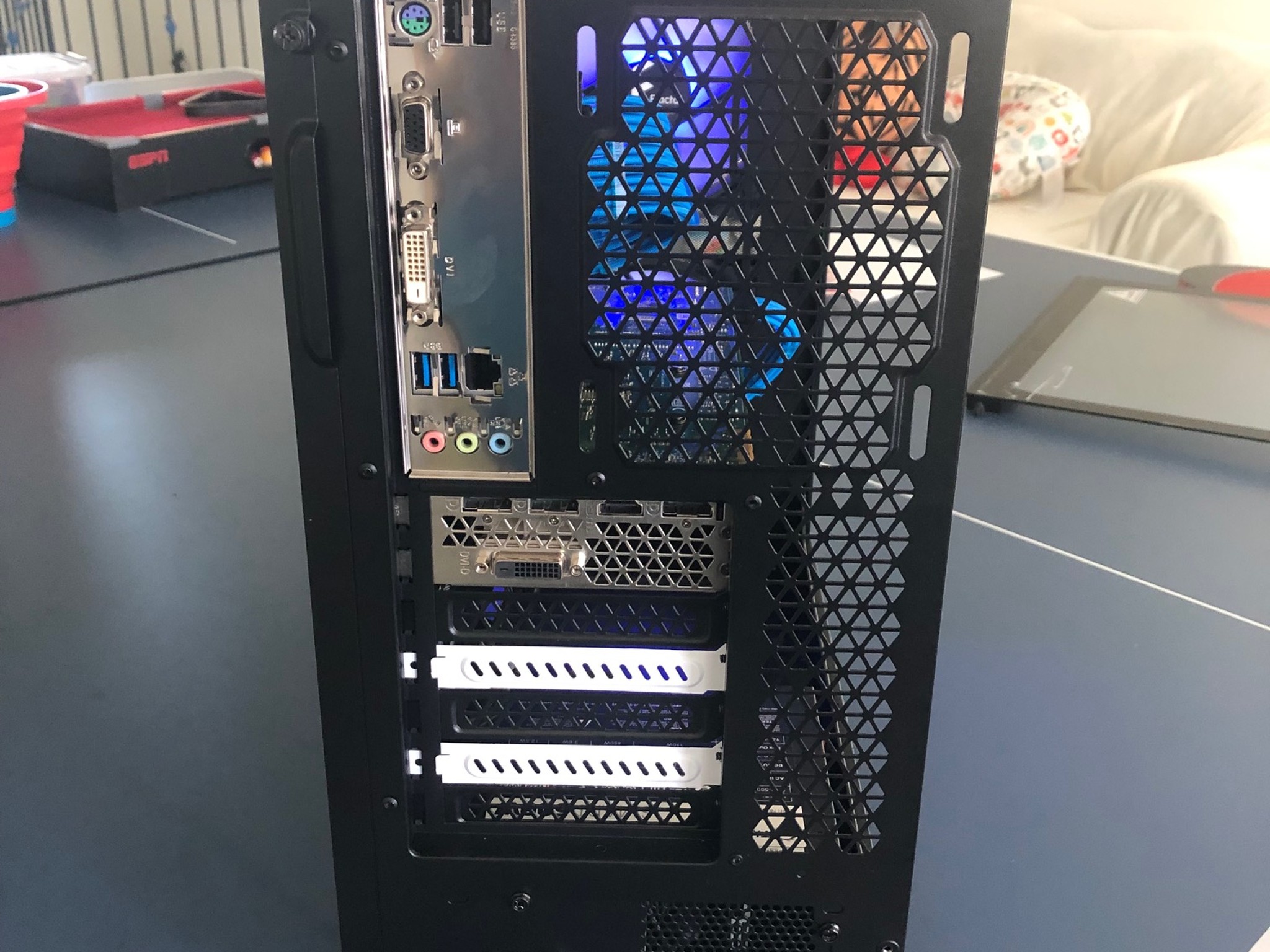 Core i5 4670, GTX 1070, 16gb ram, 700gb storage | Good for 1080p Gaming and Streaming
