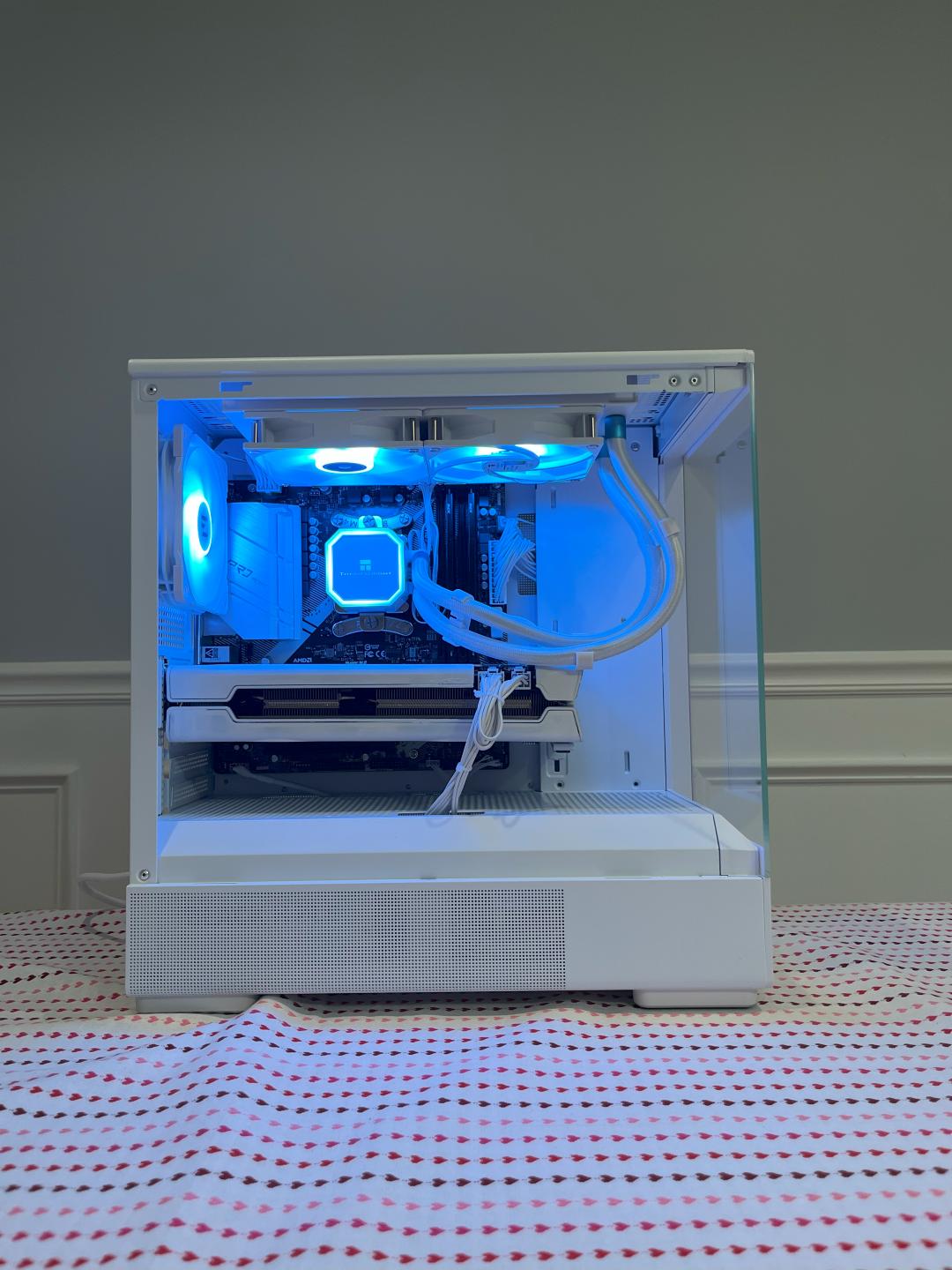 ❄️WINTER SALE❄️ Gaming PC | Ryzen 7 5700x | RX 5700 XT | 32 GBs RAM |