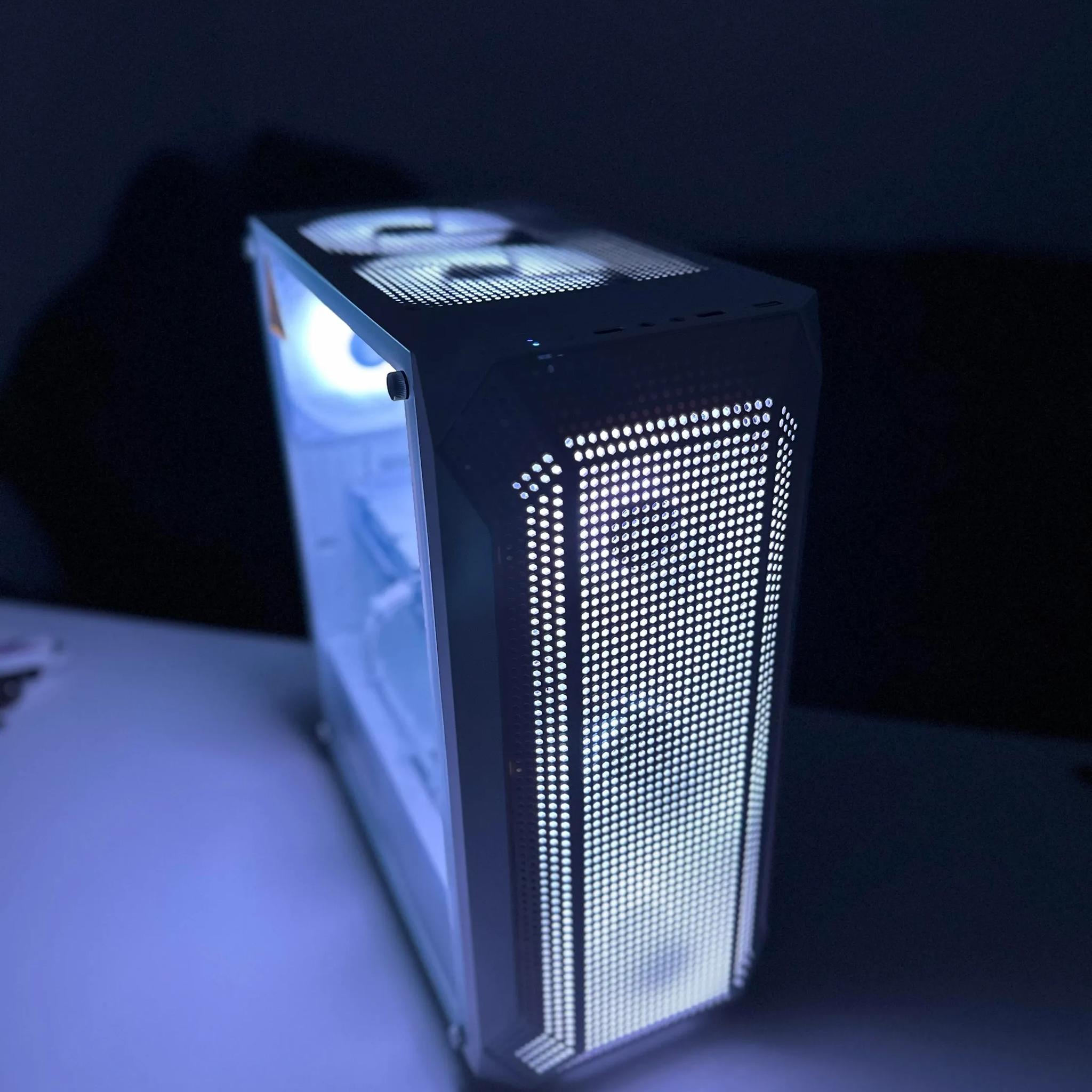 Frostbite ❄️ : Asus 4060 OC| AMD 5600| 1TB NVME| 3600mhz 16GB Ram| Liquid Cooled| Win 10