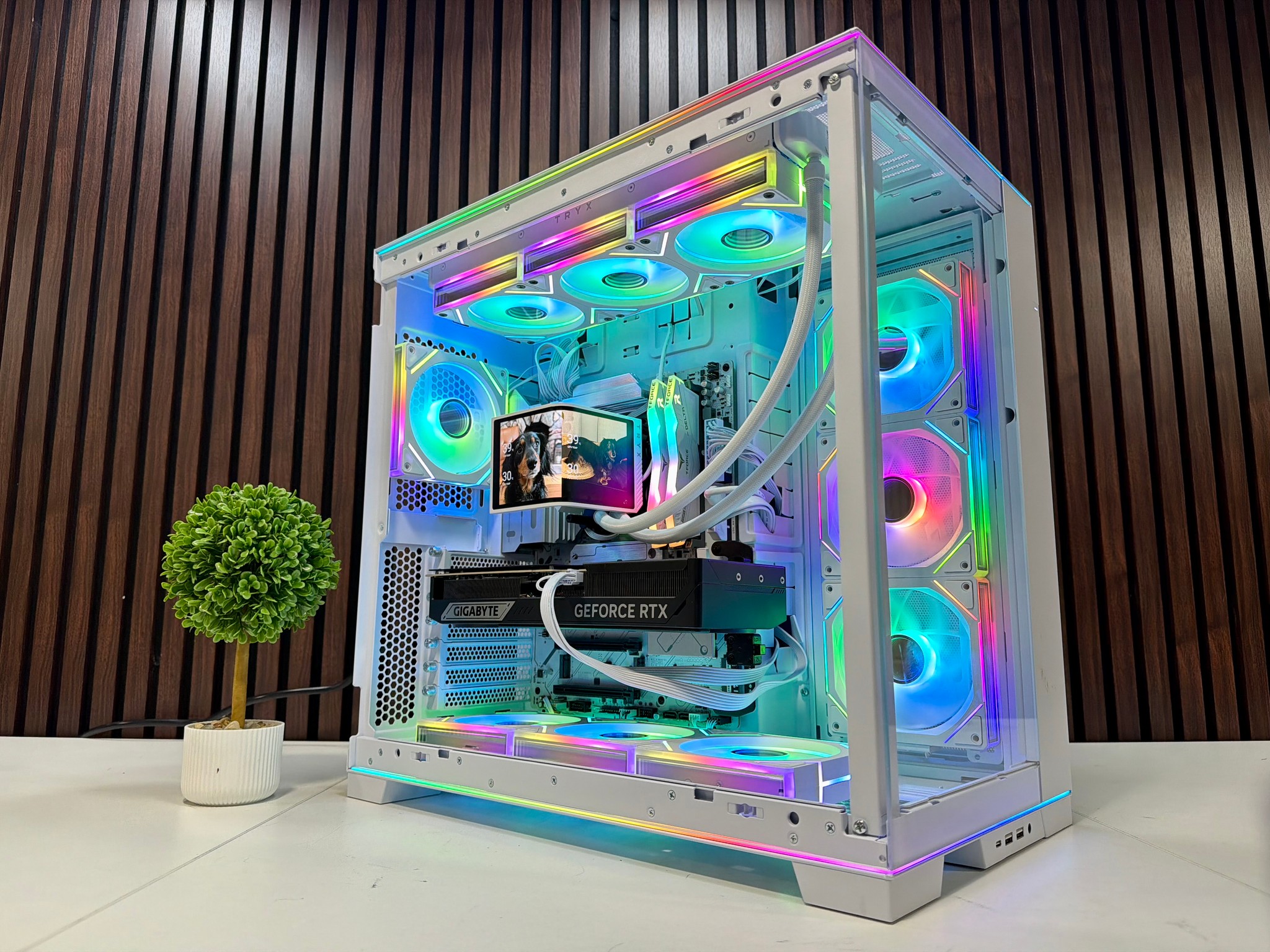 RTX 5070 TI | Ryzen 9800X3D | 64GB DDR5 | 2TB M.2 | 1000 Watt Gold PSU | Tryx LCD AIO