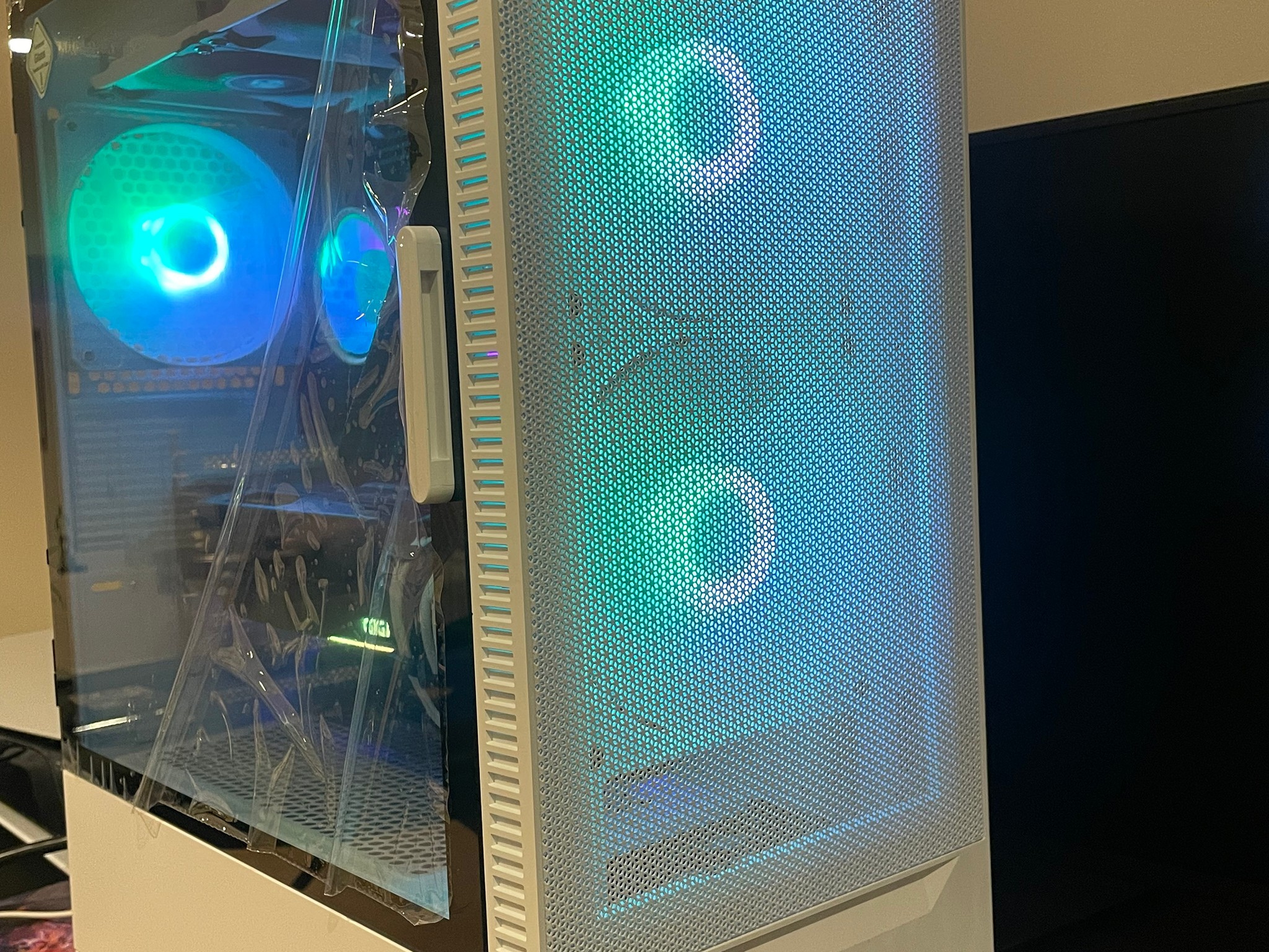 Antec NX410 white 3080ti i9-11900kf