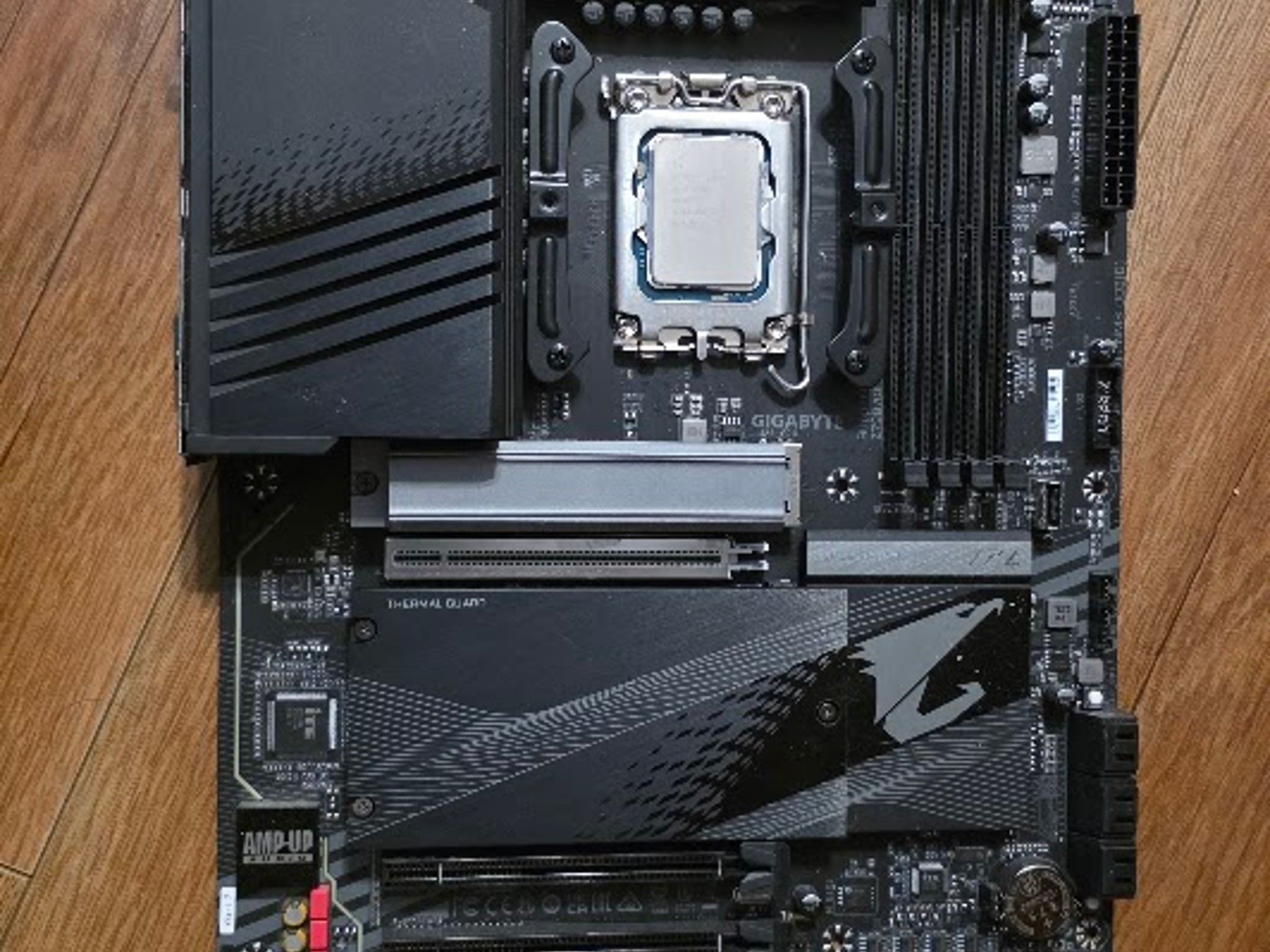 Used Intel Core i5 13600K + Gigabyte Aorus Elite AX Z790 (Missing GPU PCIE lock)