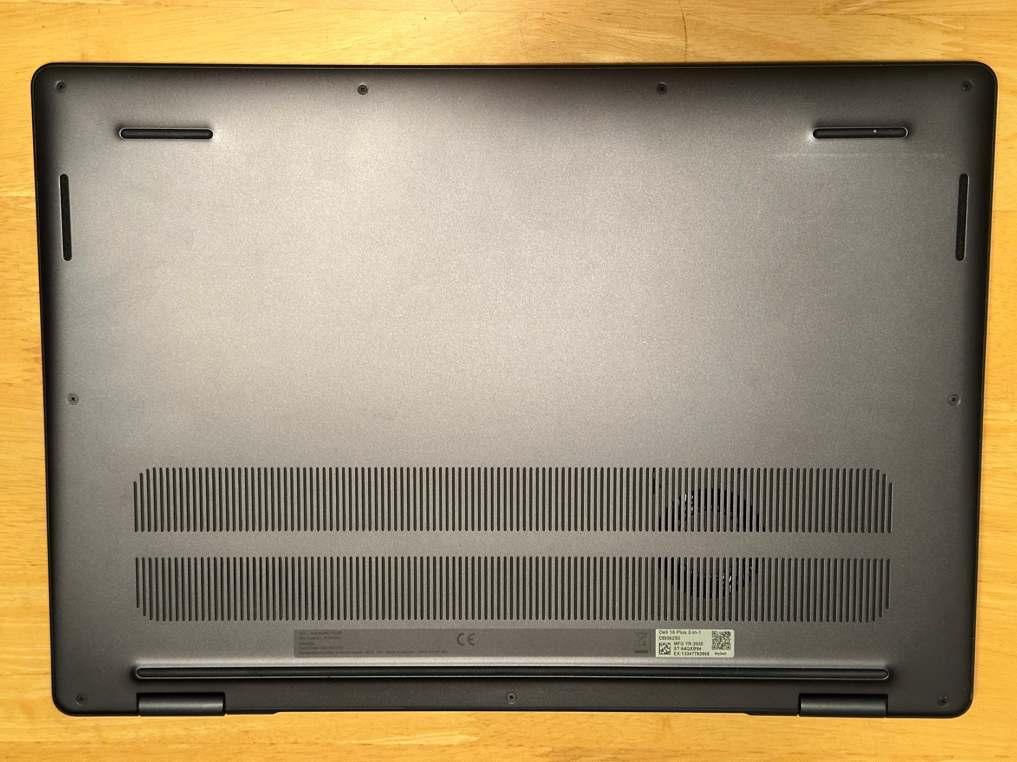 Dell Plus 16" 2.5K 2-in-1 Touchscreen Laptop-Intel Core Ultra 9 Series 2 288V - 32GB - 1 TB Copilot