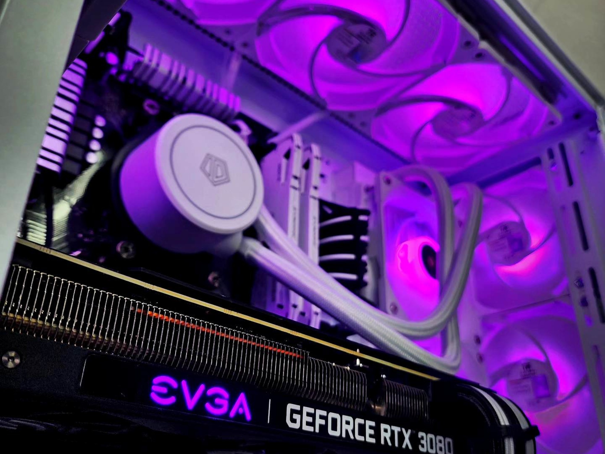 💜🤍💜 RTX 3080 // Ryzen 5 5600X // 32GB 3600MHz // 2TB NVMe