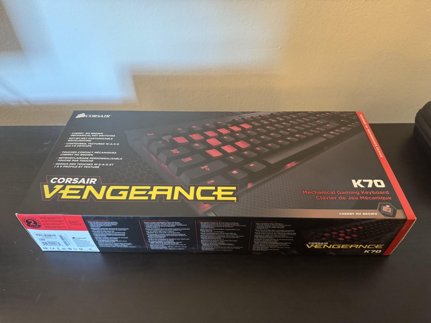 Corsair Vengeance K70 Mechanical Keyboard (Cherry MX Brown)
