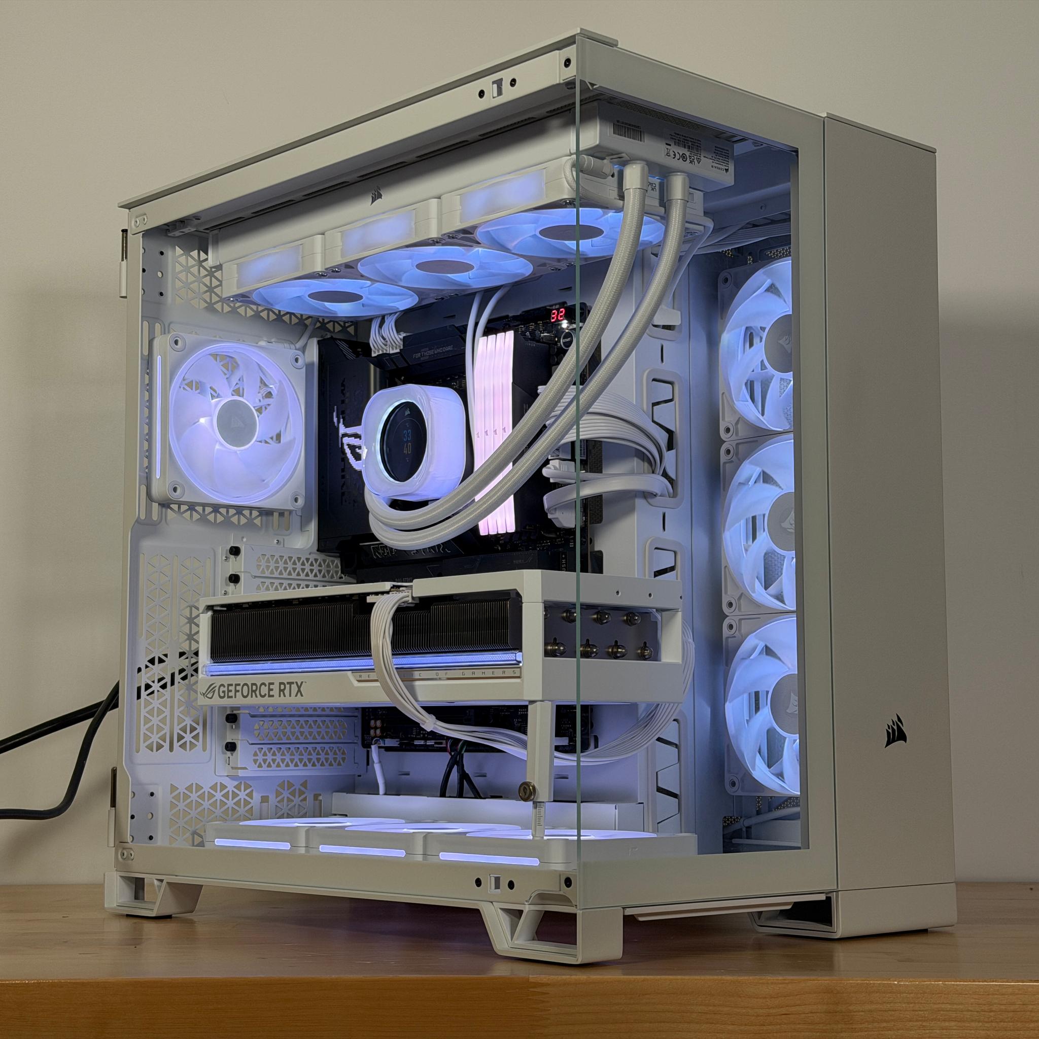 RTX 5090 Ryzen 9 9950x3d 192gb DDR5 4tb NVME Gaming PC