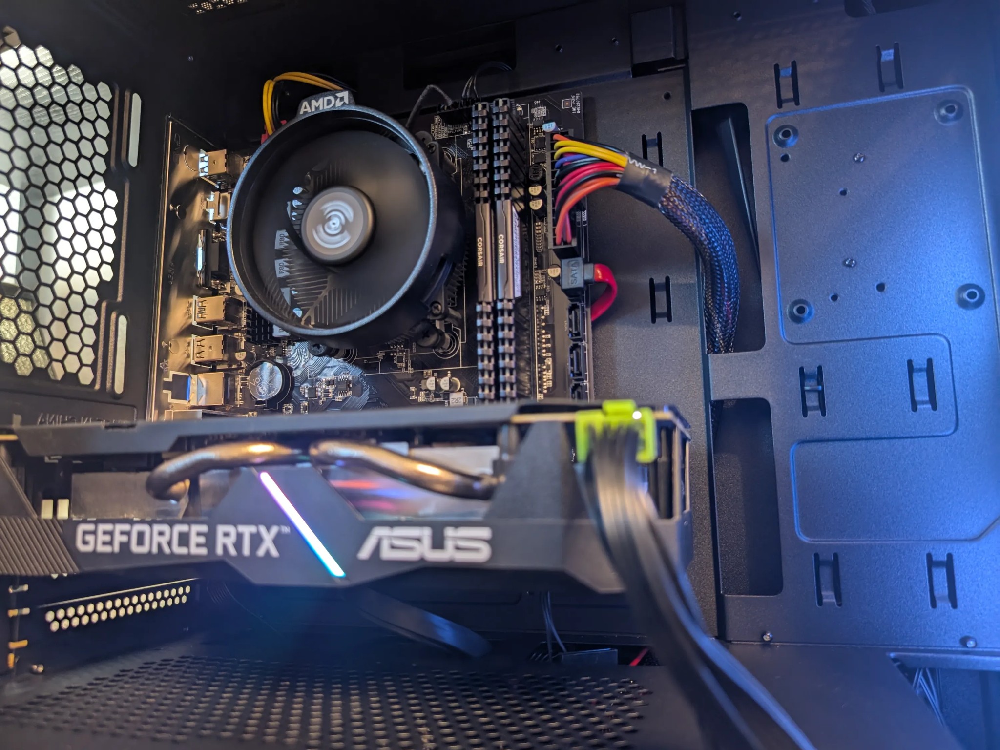 Ryzen 5 4500 | RTX 2060 | 16GB DDR4 | 512GB SSD | Wi-Fi | Win 11 | 1080p Gaming